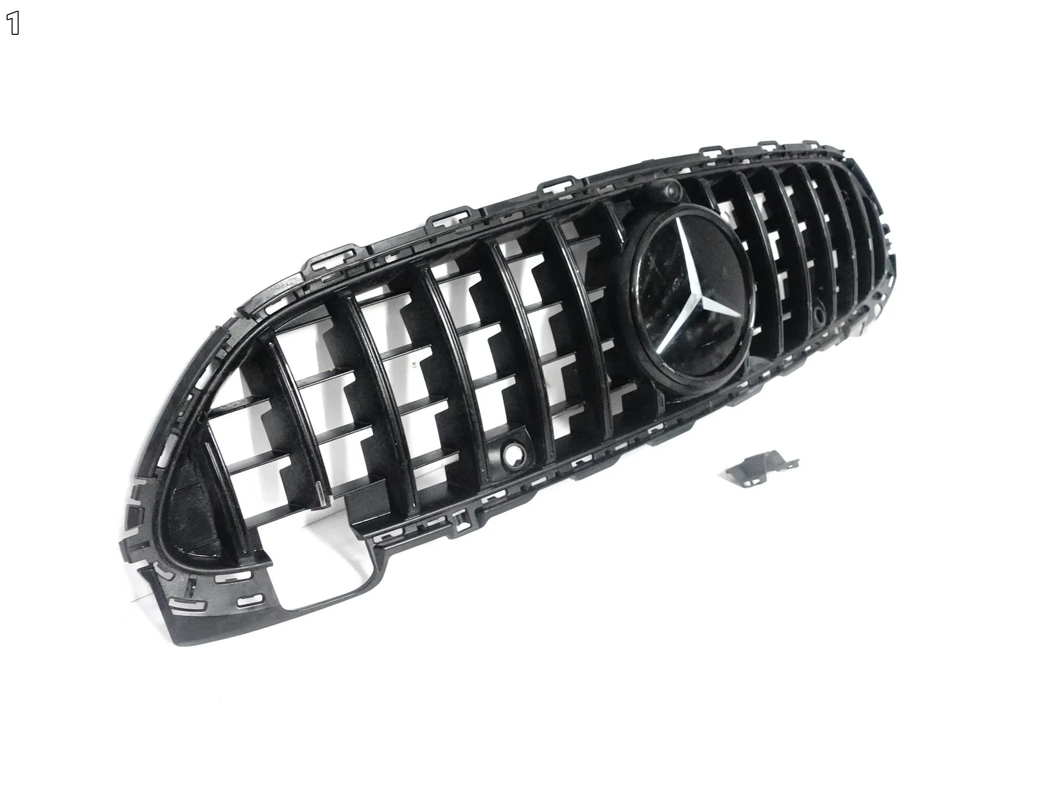 MERCEDES C-KLASA W206 S206 43 63 AMG 21- GRILL ATRAPA DISTRONIC ZAŚLEPKA MERCEDES C-KLASA W206 S206 43 63 AMG 21- GRILL ATRAPA DISTRONIC ZAŚLEPKA - obrazek 2