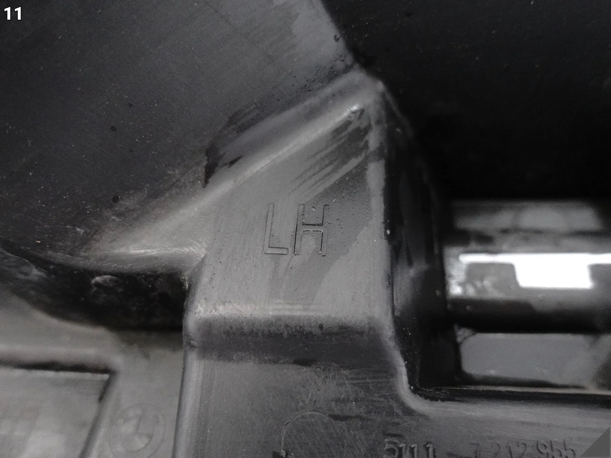 BMW X3 F25 10-14 ZWYKŁY MOCOWANIE ŚLIZG W ZDERZAK PRZÓD LEWY 7212955 BMW X3 F25 10-14 ZWYKŁY MOCOWANIE ŚLIZG W ZDERZAK PRZÓD LEWY 7212955 - obrazek 12
