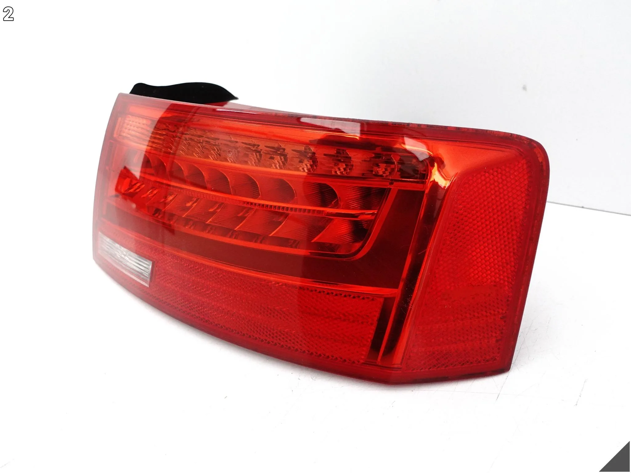 AUDI A5 S5 8T8 SPORTBACK B8 LIFT 11-16 LAMPA LED PRAWA TYŁ W BŁOTNIK EU AUDI A5 S5 8T8 SPORTBACK B8 LIFT 11-16 LAMPA LED PRAWA TYŁ W BŁOTNIK EU - obrazek 3