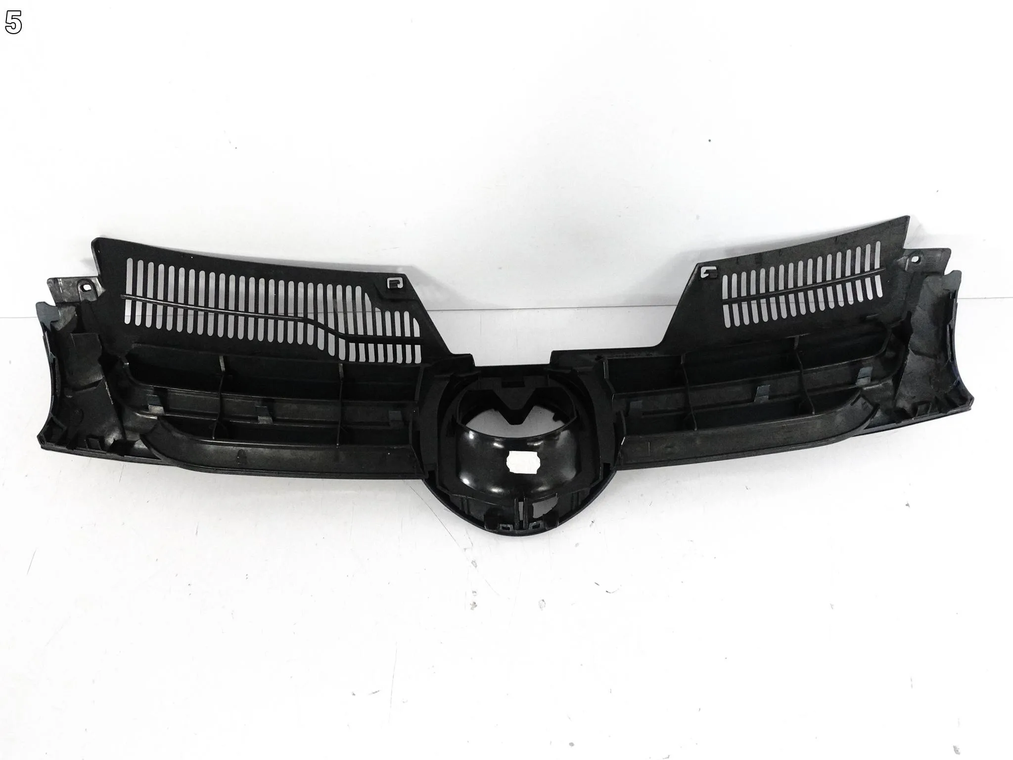 VW GOLF V 5 03-09 1K0 GRILL ATRAPA KRATKA CHROM W ZDERZAK PRZÓD VW GOLF V 5 03-09 1K0 GRILL ATRAPA KRATKA CHROM W ZDERZAK PRZÓD - obrazek 6
