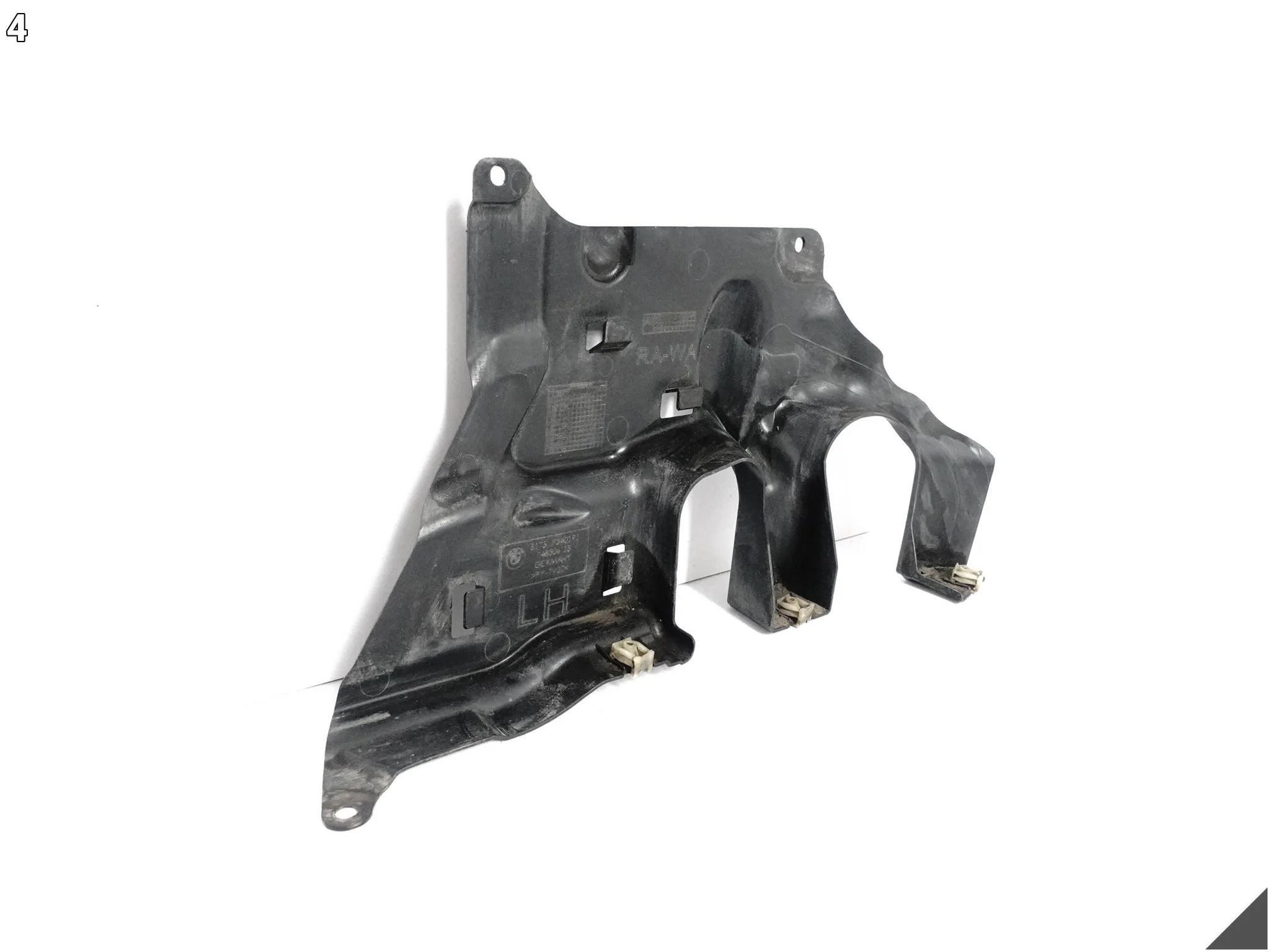 BMW G11 G12 G14 G15 G16 G30 G31 G32 OSŁONA LEWA PODWOZIA MAGLOWNICY BMW G11 G12 G14 G15 G16 G30 G31 G32 OSŁONA LEWA PODWOZIA MAGLOWNICY - obrazek 5