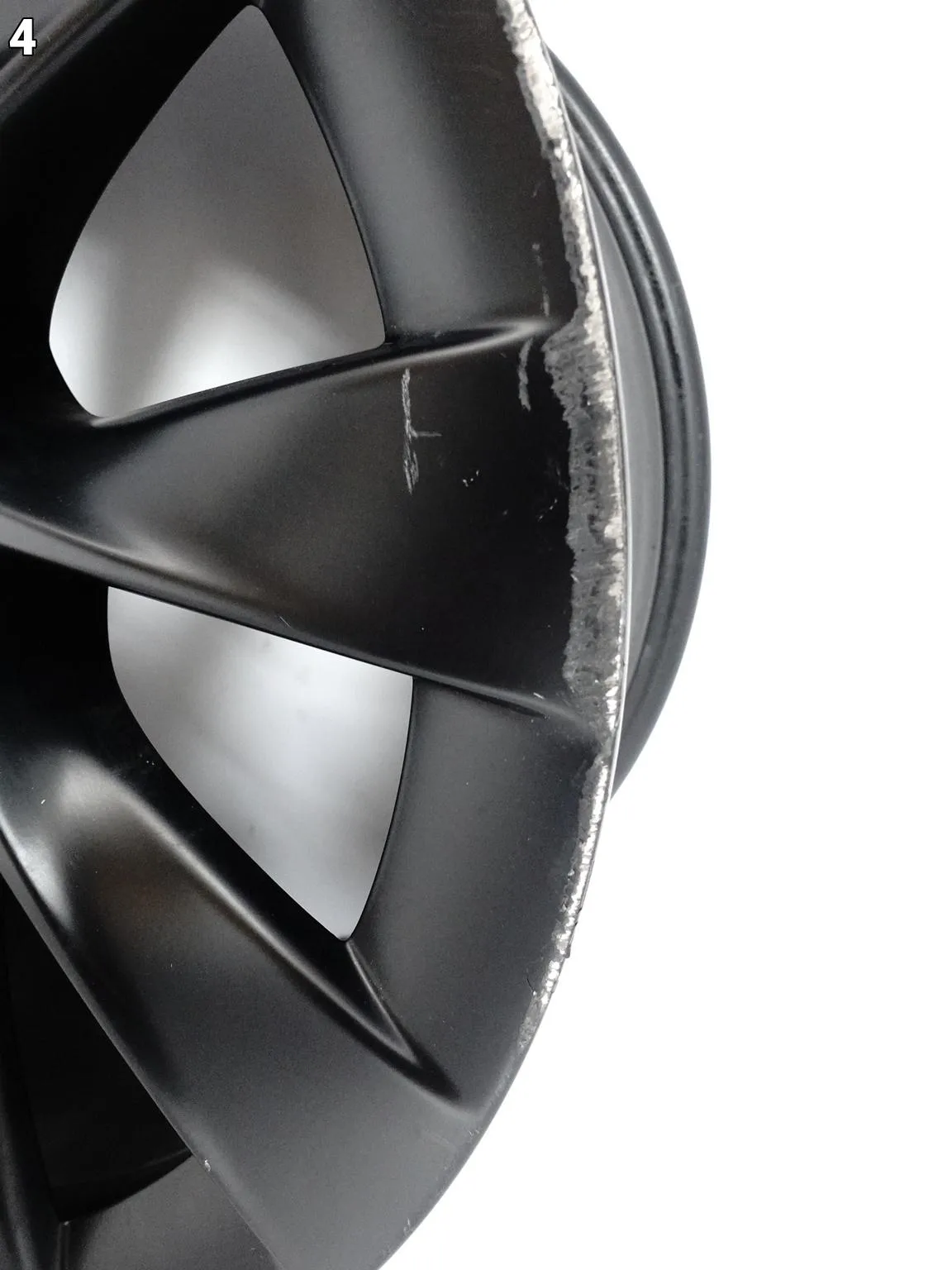 TESLA MODEL Y Induction FELGA + DEKIEL 9,5Jx20 ET45 5×114,3 1188223-00-B TESLA MODEL Y Induction FELGA + DEKIEL 9,5Jx20 ET45 5x114,3 1188223-00-B - obrazek 5
