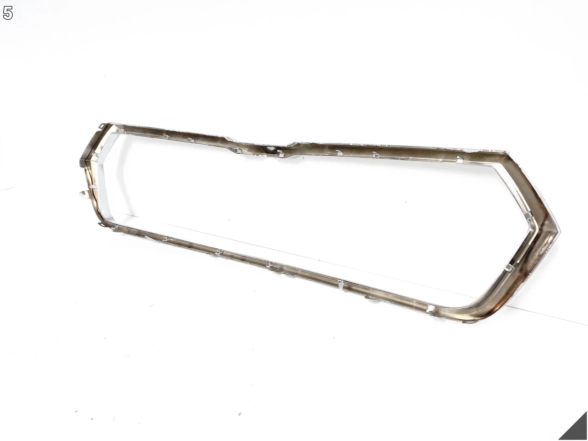 SKODA ENYAQ iV 5LA 20-25 LISTWA CHROM GRILL ATRAPA W ZDERZAK PRZÓD SKODA ENYAQ iV 5LA 20-25 LISTWA CHROM GRILL ATRAPA W ZDERZAK PRZÓD - obrazek 6