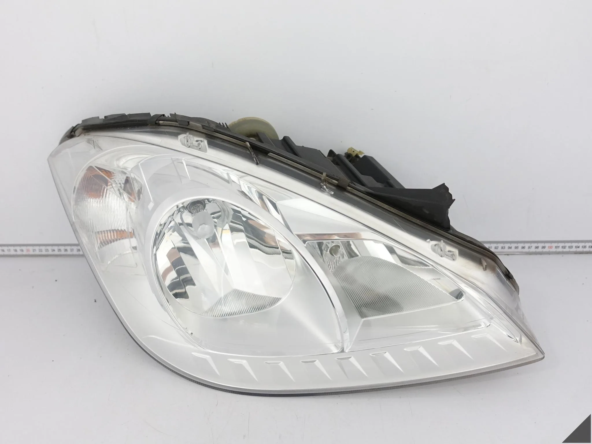 MERCEDES A-KLASA II W169 LIFT 08-12 LAMPA ZWYKŁA HALOGEN PRAWA PRZÓD EUROPA MERCEDES A-KLASA II W169 LIFT 08-12 LAMPA ZWYKŁA HALOGEN PRAWA PRZÓD EUROPA