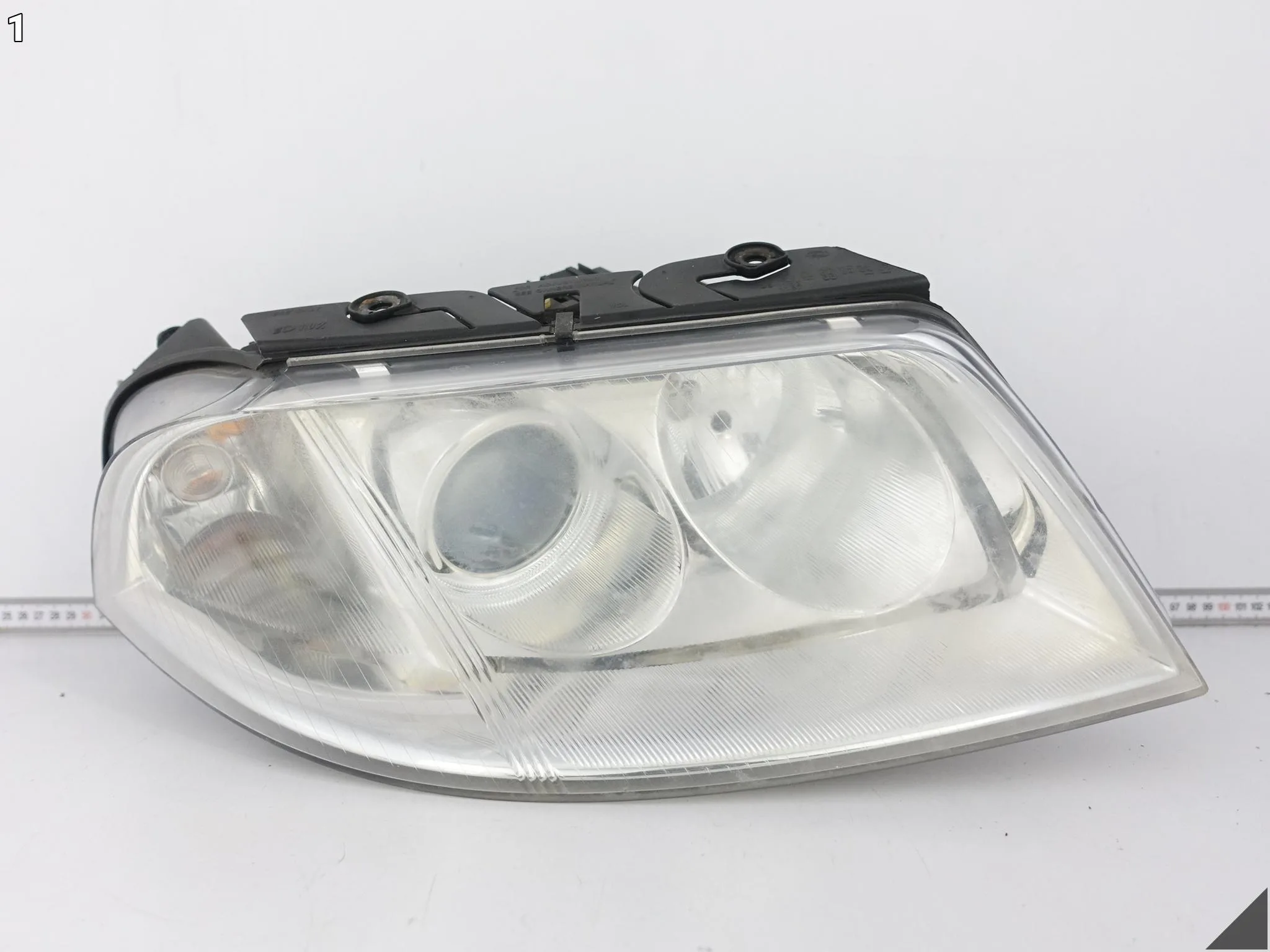 VW PASSAT 3B0 B5 LIFT 00-05 LAMPA ZWYKŁA HALOGEN PRAWA PRZÓD EUROPA HELLA VW PASSAT 3B0 B5 LIFT 00-05 LAMPA ZWYKŁA HALOGEN PRAWA PRZÓD EUROPA HELLA - obrazek 2