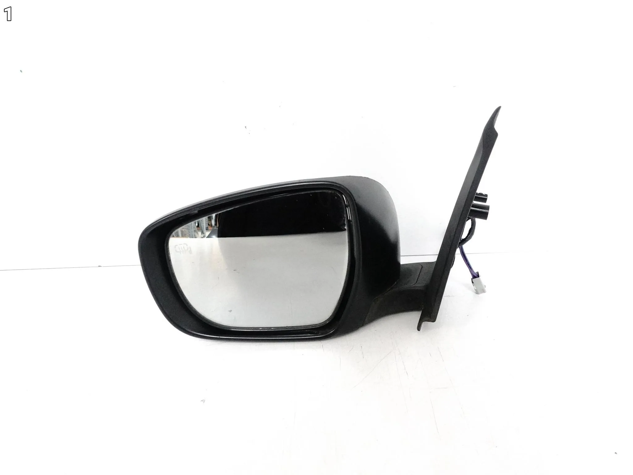 SUZUKI SWIFT MK8 VI 17-24 LUSTERKO LEWE STELAŻ RAMIĘ WKŁAD 5PIN SUZUKI SWIFT MK8 VI 17-24 LUSTERKO LEWE STELAŻ RAMIĘ WKŁAD 5PIN - obrazek 2
