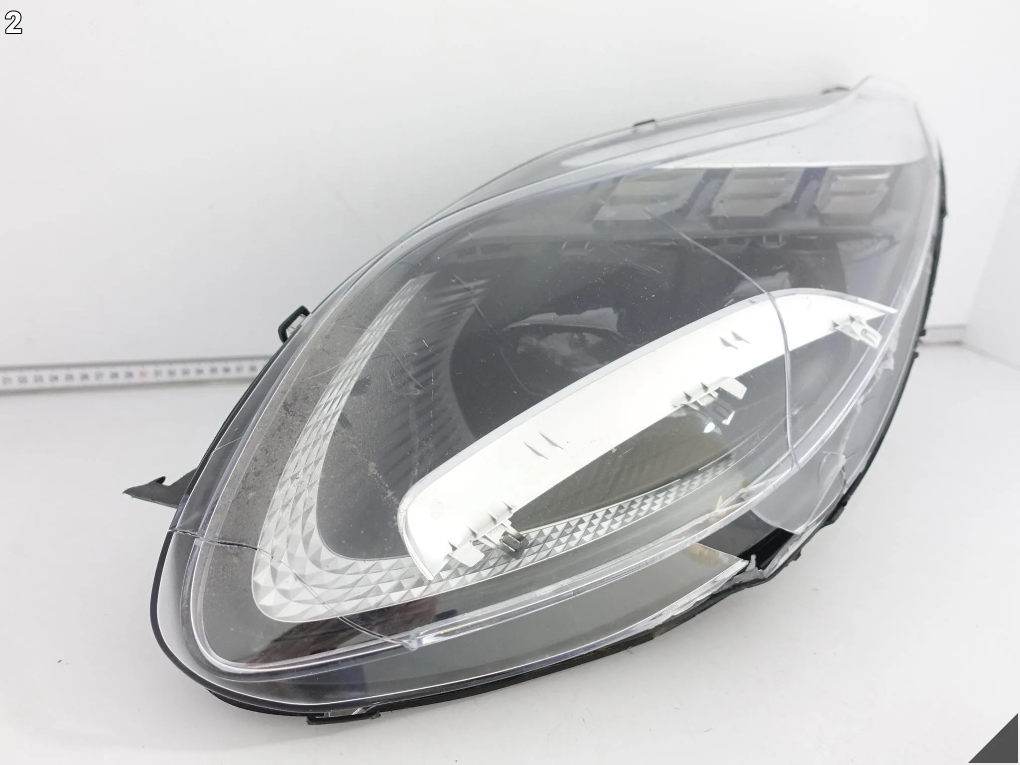 ASTON MARTIN DB12 24- LAMPA HEADLIGHT LEWA PRZÓD EUROPA USZKODZONA ASTON MARTIN DB12 24- LAMPA HEADLIGHT LEWA PRZÓD EUROPA USZKODZONA - obrazek 3