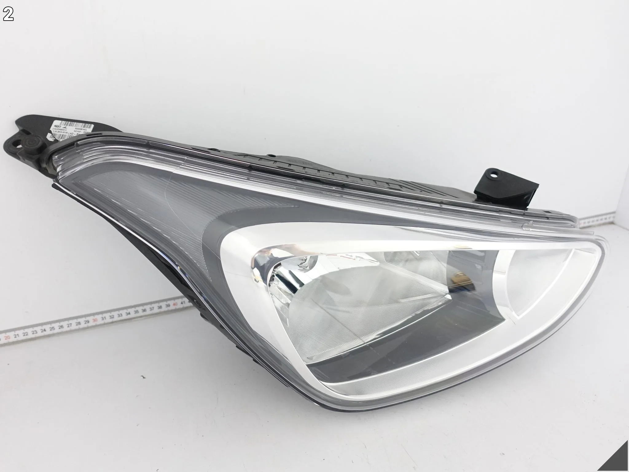 HYUNDAI I10 II (2 GENERACJA) 13-19 LIFT LAMPA HALOGEN ZWYKŁA PRAWA PRZÓD EU HYUNDAI I10 II (2 GENERACJA) 13-19 LIFT LAMPA HALOGEN ZWYKŁA PRAWA PRZÓD EU - obrazek 3