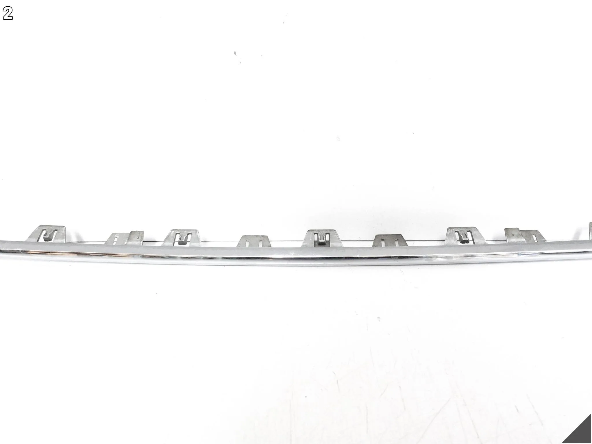 MERCEDES B-KLASA W246 LIFT MOPF 14-18 LISTWA CHROM DYFUZORA ZDERZAKA TYŁ MERCEDES B-KLASA W246 LIFT MOPF 14-18 LISTWA CHROM DYFUZORA ZDERZAKA TYŁ - obrazek 3