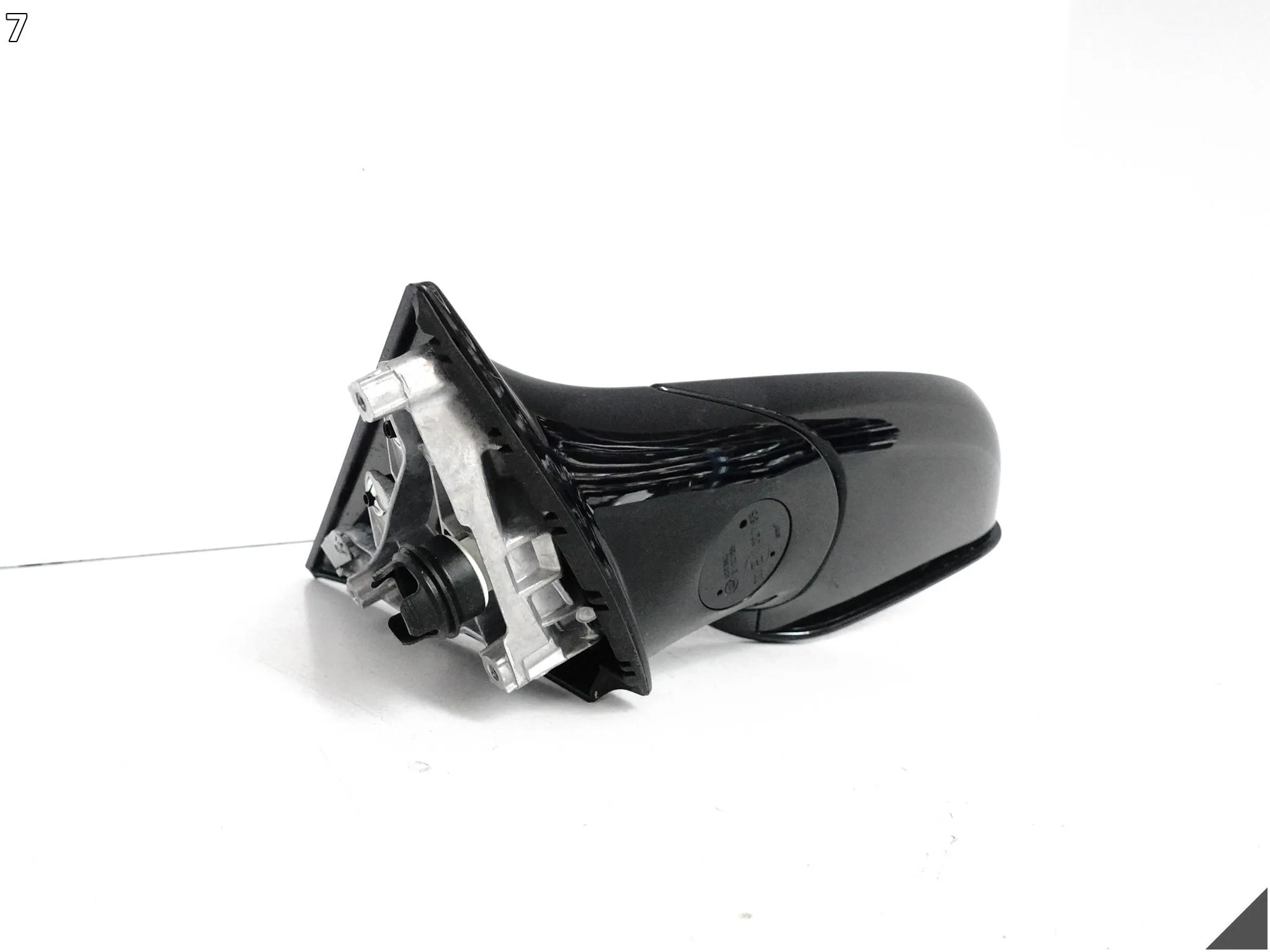 BMW X1 E84 M-PAKIET SHADOW LINE LCI LIFT 12-15 LUSTERKO STELAŻ LEWE 5 PIN BMW X1 E84 M-PAKIET SHADOW LINE LCI LIFT 12-15 LUSTERKO STELAŻ LEWE 5 PIN - obrazek 8