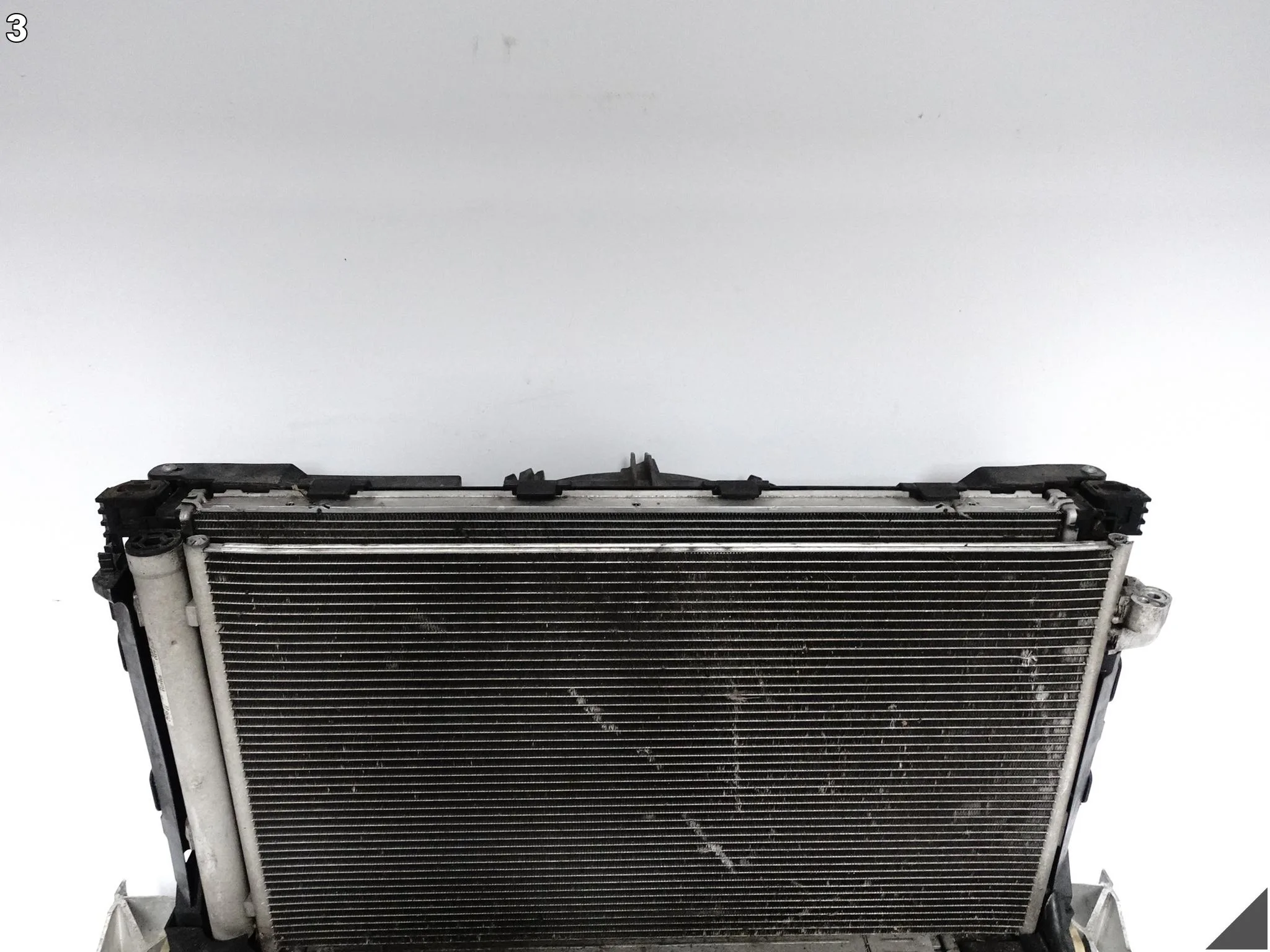 BMW 5 G30 G31 17-20 KOMPLET CHŁODNIC KLIMA WODA INTERCOOLER WENTYLATOR 2.0D BMW 5 G30 G31 17-20 KOMPLET CHŁODNIC KLIMA WODA INTERCOOLER WENTYLATOR 2.0D - obrazek 4