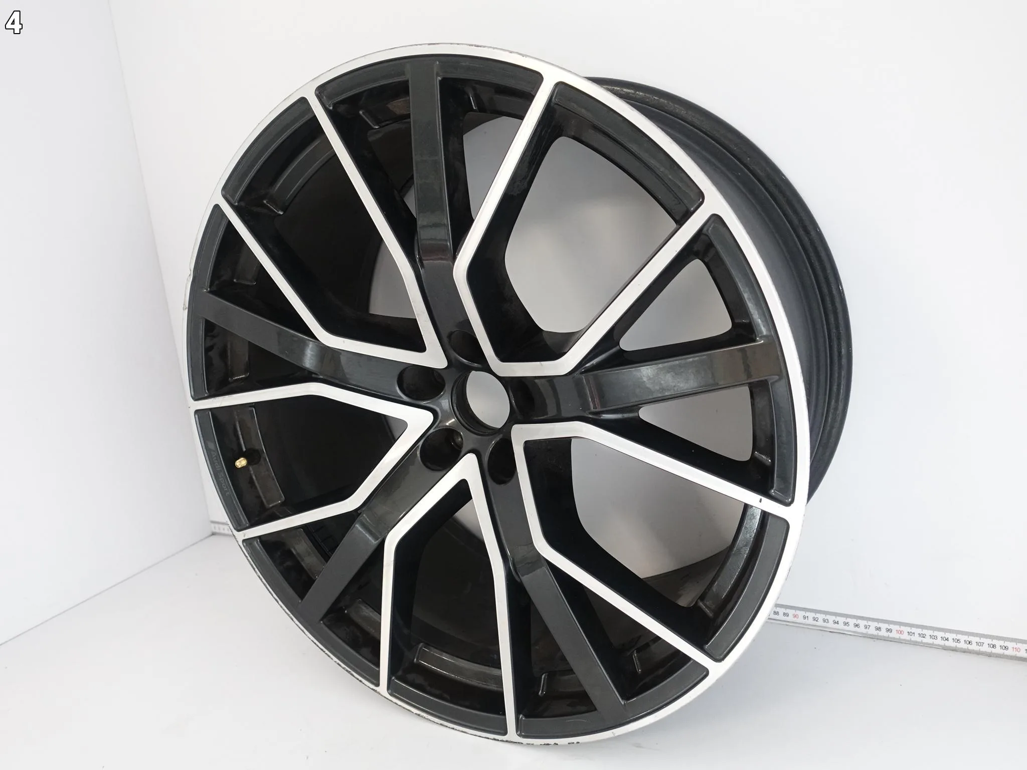 AUDI RSQ8 SQ8 Q8 S-LINE 4M8 SPORT FELGA 10Jx22 ET21 5×112 SPEEDLINE 4075 AUDI RSQ8 SQ8 Q8 S-LINE 4M8 SPORT FELGA 10Jx22 ET21 5x112 SPEEDLINE 4075 - obrazek 5