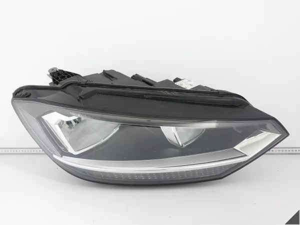 VW TOURAN 5TB (II GENERACJA) 15- LAMPA ZWYKŁA HALOGEN PRAWA PRZÓD EUROPA