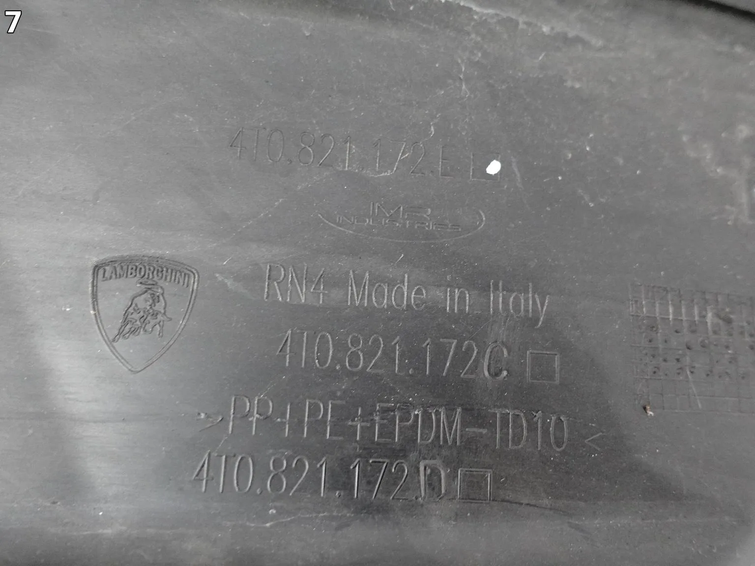 LAMBORGHINI HURACAN EVO 14-24 NADKOLE OSŁONA WNĘKA KOŁA PRAWA PRZÓD LAMBORGHINI HURACAN EVO 14-24 NADKOLE OSŁONA WNĘKA KOŁA PRAWA PRZÓD - obrazek 8