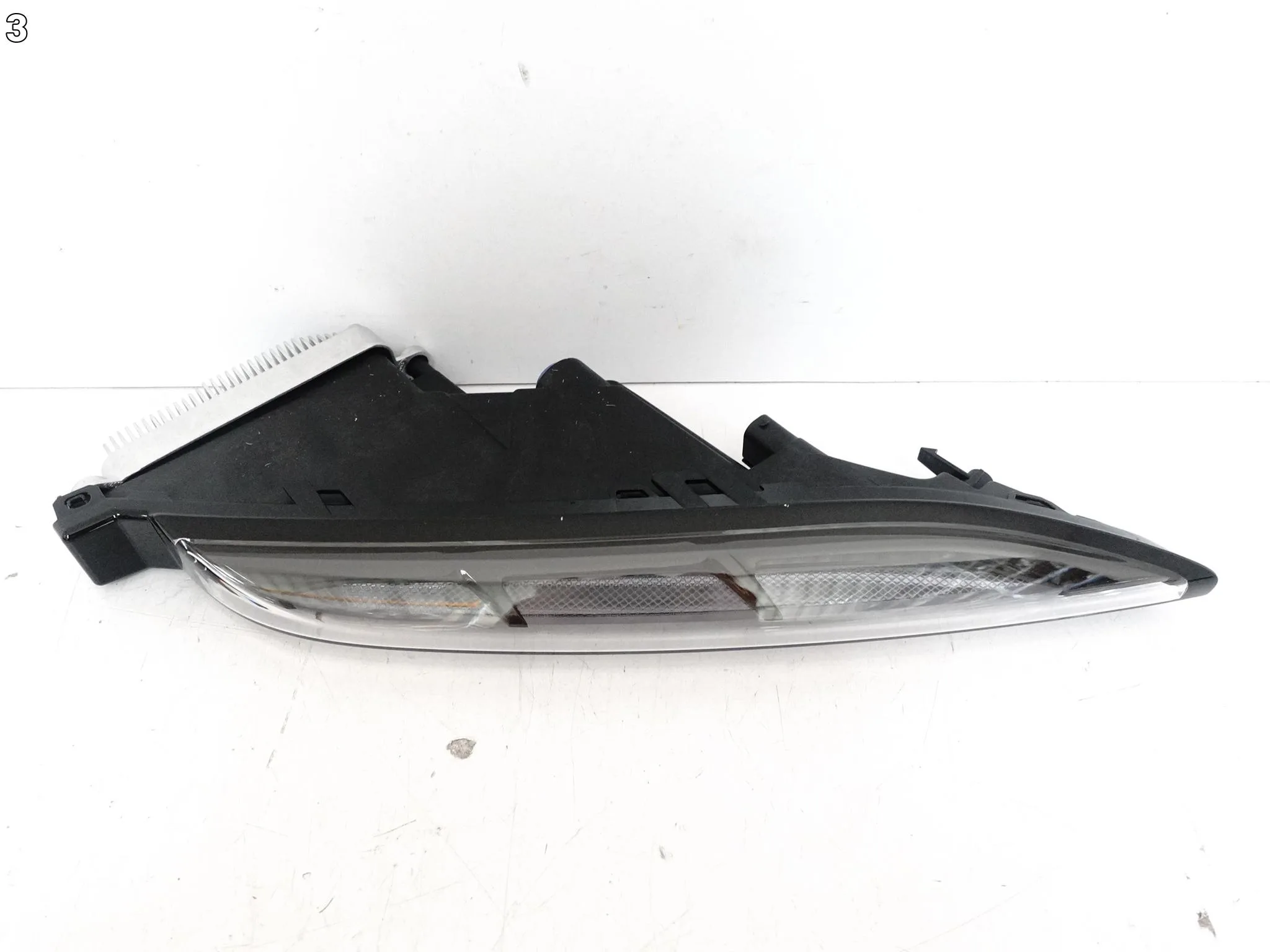 PORSCHE MACAN I 95B LIFT 19- LAMPA LED DRL KIERUNKOWSKAZ PRAWY W ZDERZAK PORSCHE MACAN I 95B LIFT 19- LAMPA LED DRL KIERUNKOWSKAZ PRAWY W ZDERZAK - obrazek 4