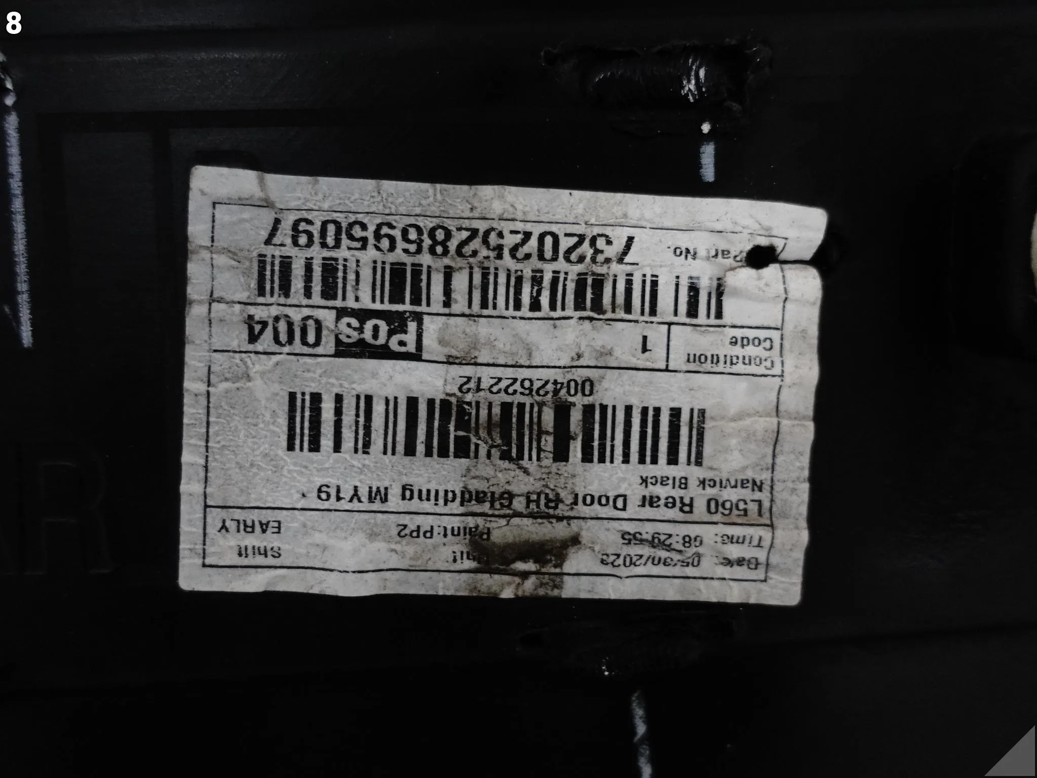 RANGE ROVER VELAR L560 17- LISTWA NAKŁADKA NA DRZWI PRAWA TYŁ NARVICK BLACK RANGE ROVER VELAR L560 17- LISTWA NAKŁADKA NA DRZWI PRAWA TYŁ NARVICK BLACK - obrazek 9