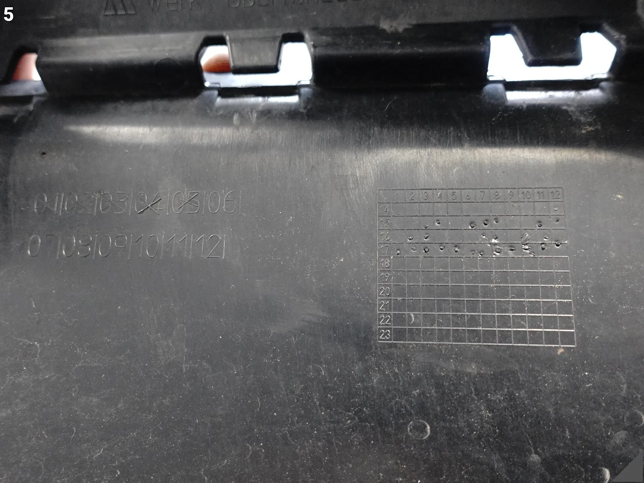 BMW M2 F87 13-21 KRATKA ATRAPA WLOT ŚLIZG MOCOWANIE W ZDERZAK LEWA PRZÓD BMW M2 F87 13-21 KRATKA ATRAPA WLOT ŚLIZG MOCOWANIE W ZDERZAK LEWA PRZÓD - obrazek 6