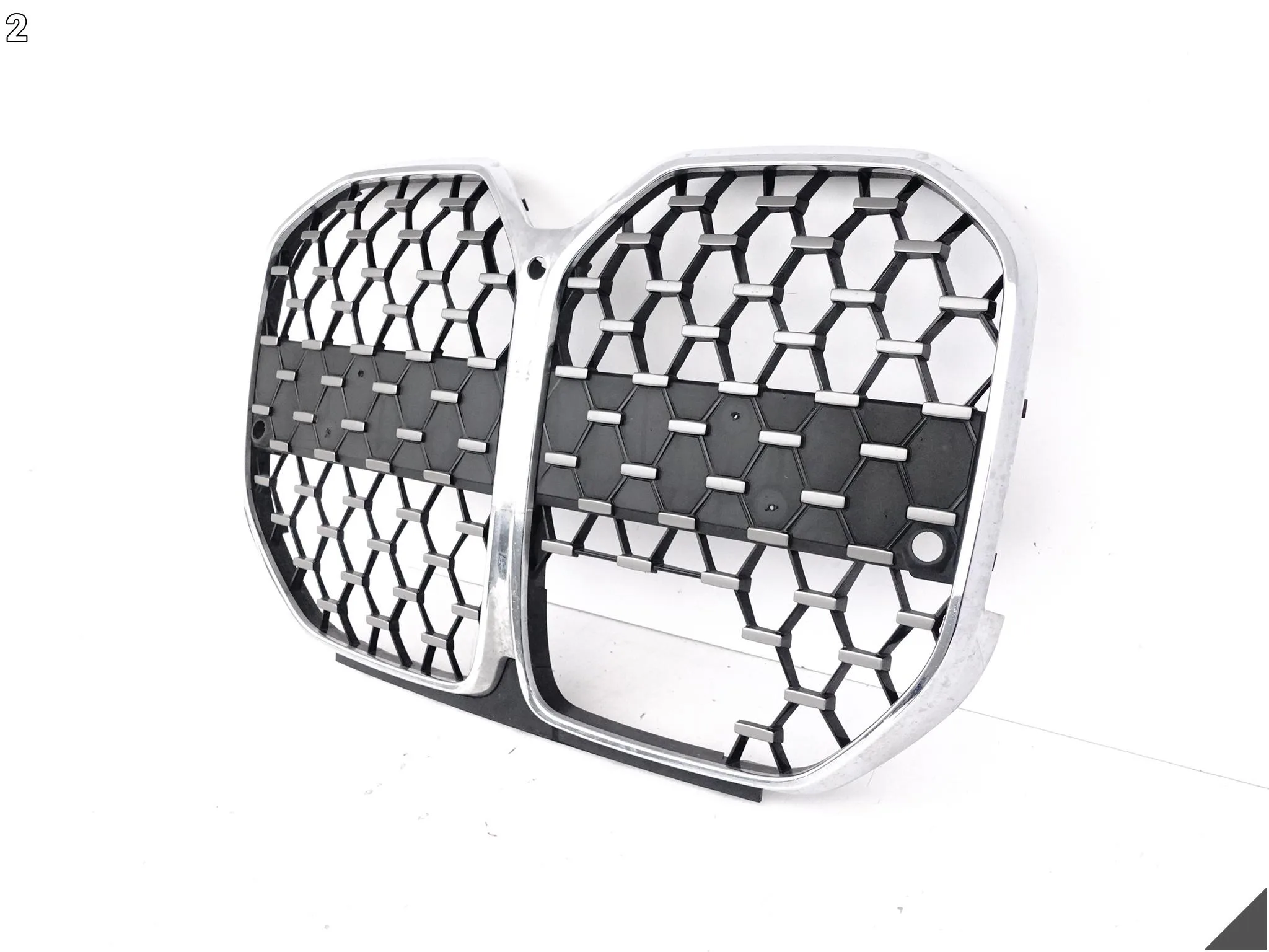 BMW 4 i4 G26 GRAN COUPE MSP M-PAKIET 21- ATRAPA NERKI GRILL ZDERZAKA PRZÓD BMW 4 i4 G26 GRAN COUPE MSP M-PAKIET 21- ATRAPA NERKI GRILL ZDERZAKA PRZÓD - obrazek 3