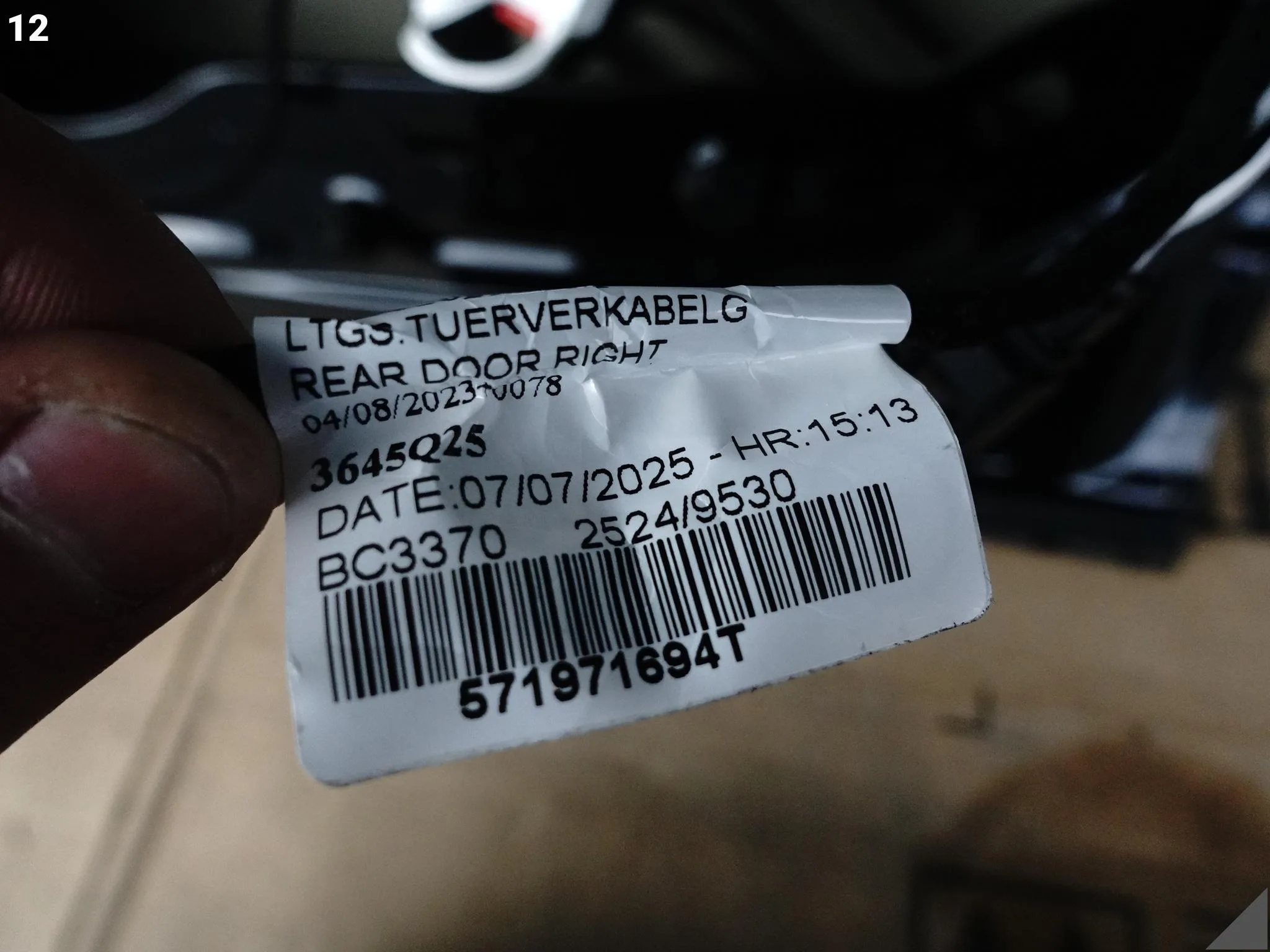 VW TIGUAN CT1 III 571 24- DRZWI PRAWE TYŁ SZYBA DEMONTAŻ KOLOR Y9T LY9T VW TIGUAN CT1 III 571 24- DRZWI PRAWE TYŁ SZYBA DEMONTAŻ KOLOR Y9T LY9T - obrazek 13