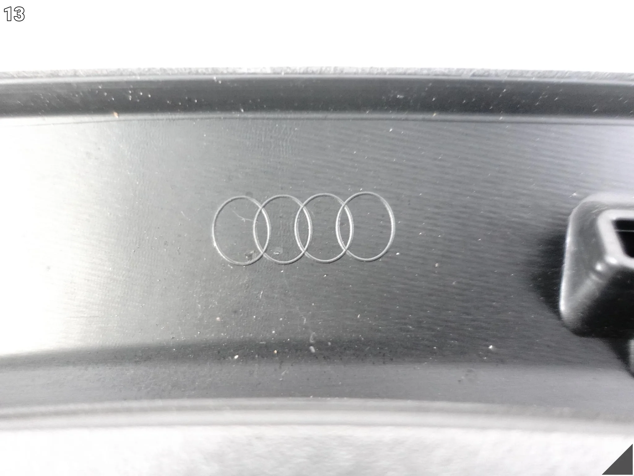 AUDI Q6 E-TRON 85H 23- LISTWA NAKŁADKA OSŁONA BŁOTNIK PRAWA PRZÓD AUDI Q6 E-TRON 85H 23- LISTWA NAKŁADKA OSŁONA BŁOTNIK PRAWA PRZÓD - obrazek 14