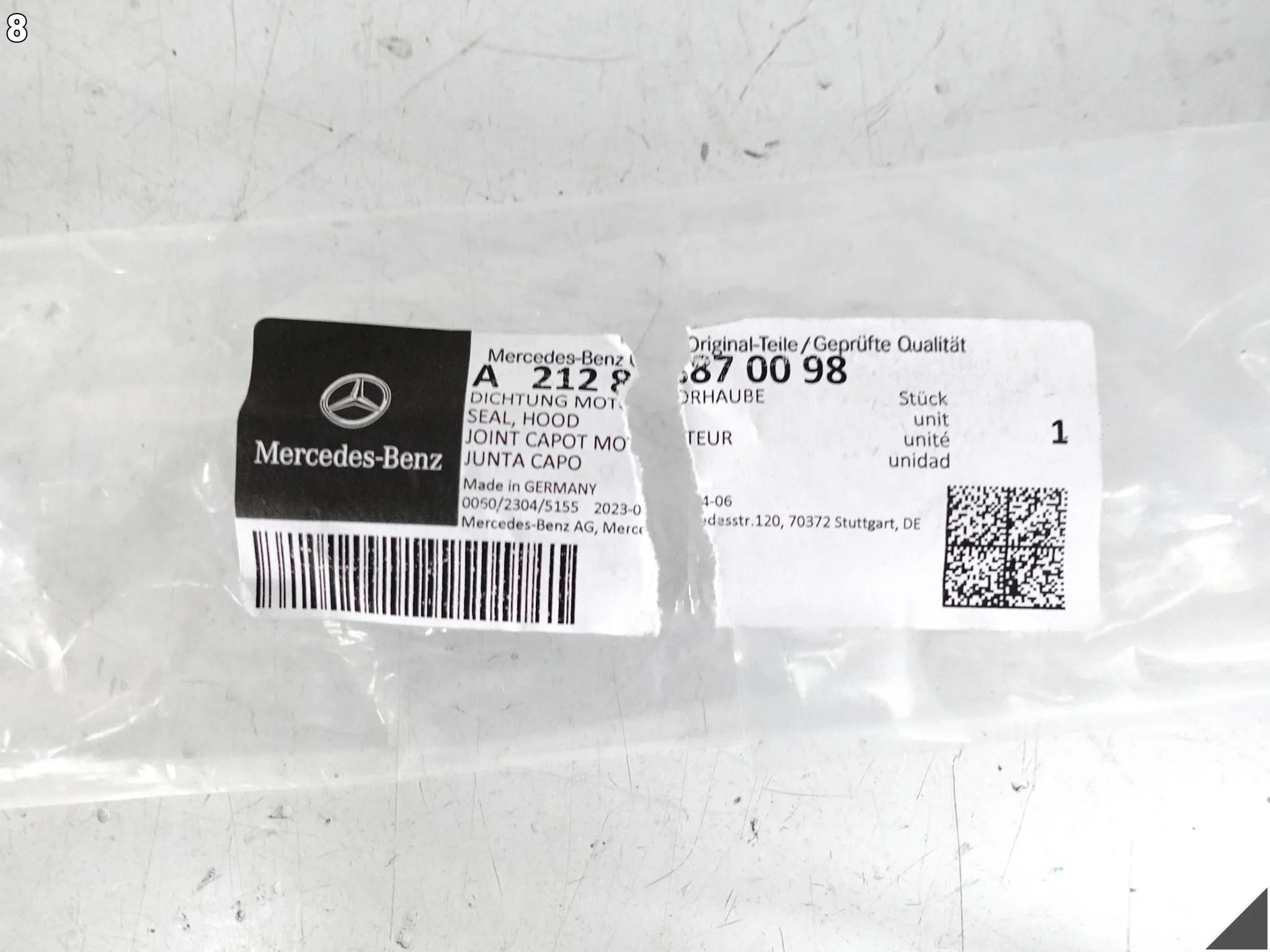 MERCEDES E-KLASA W212 09-16 USZCZELKA MASKI KOMORY SILNIKA PRZÓD MERCEDES E-KLASA W212 09-16 USZCZELKA MASKI KOMORY SILNIKA PRZÓD - obrazek 9