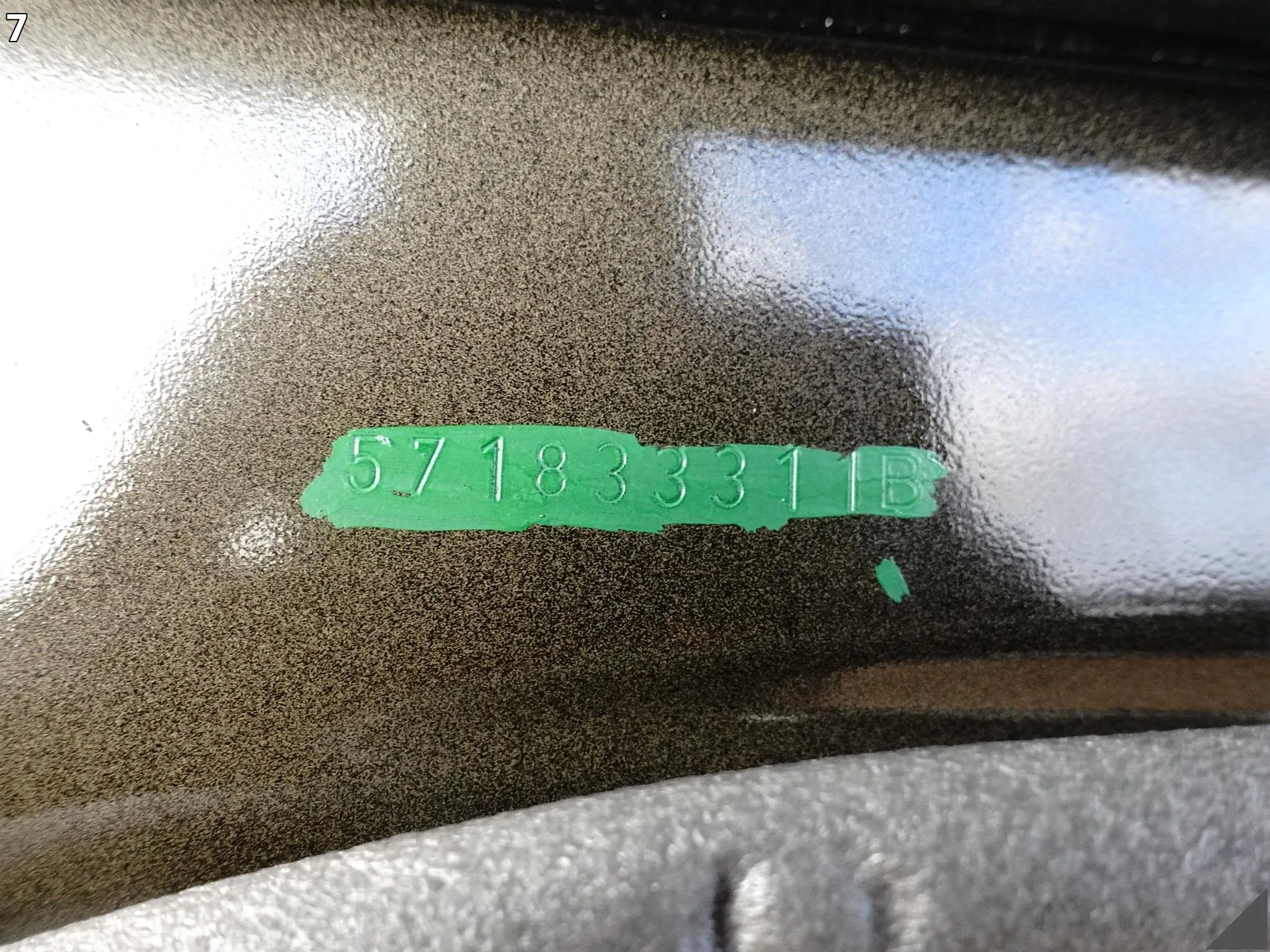VW TIGUAN CT1 III 571 24- DRZWI LEWE TYŁ SZYBA DEMONTAŻ KOLOR Y9T LY9T VW TIGUAN CT1 III 571 24- DRZWI LEWE TYŁ SZYBA DEMONTAŻ KOLOR Y9T LY9T - obrazek 8