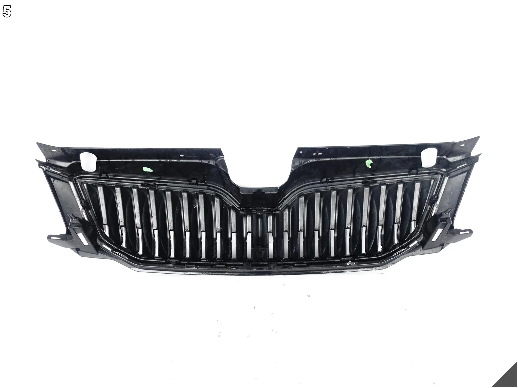 SKODA OCTAVIA 3 III RS VRS 5E0 12-16 ZDERZAK GRILL ATRAPA RAMKA PRZÓD SKODA OCTAVIA 3 III RS VRS 5E0 12-16 ZDERZAK GRILL ATRAPA RAMKA PRZÓD - obrazek 6