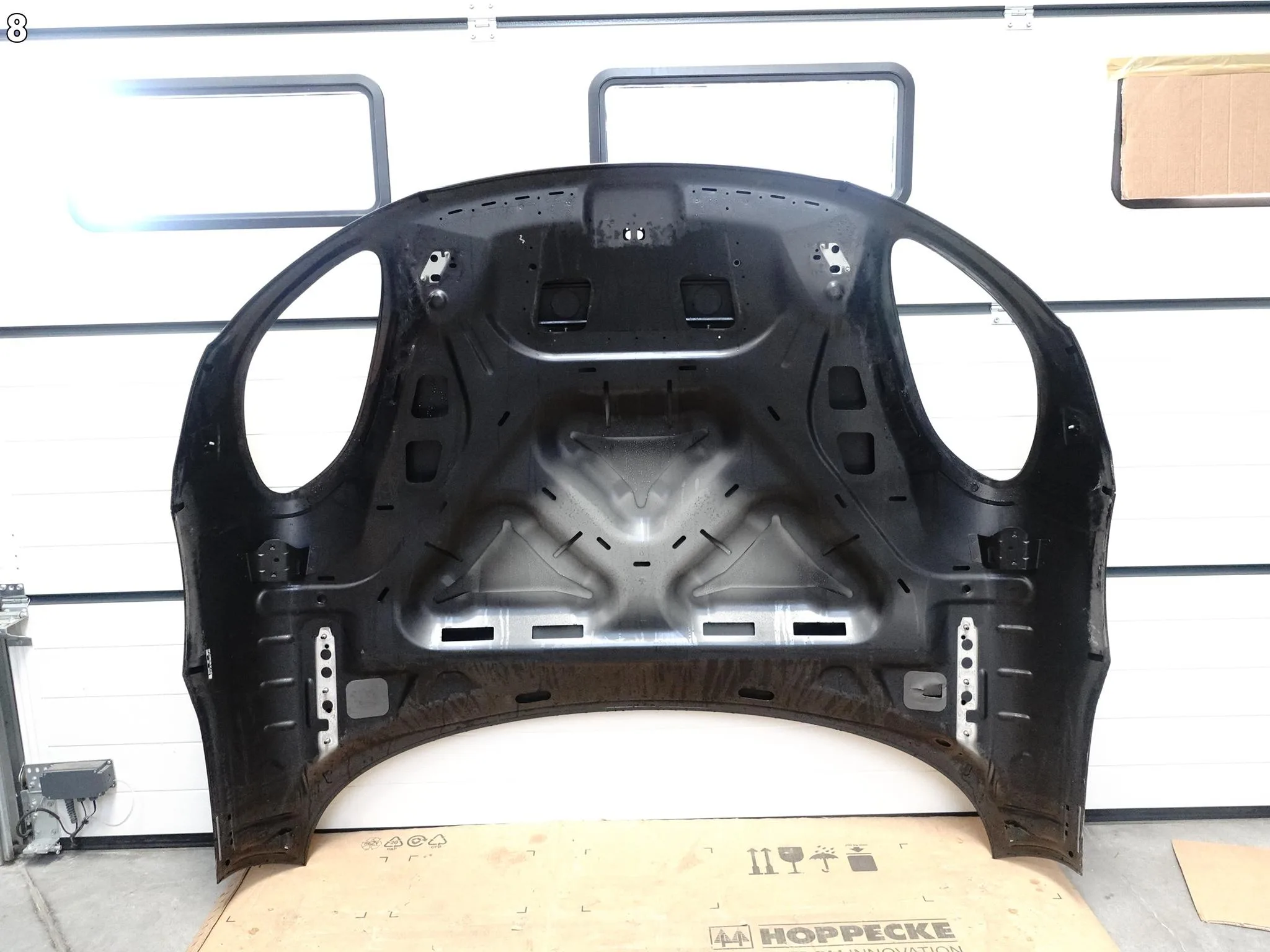 PORSCHE MACAN 95B 13-24 (PRZED/PO LIFT) MASKA POKRYWA SILNIKA PRZÓD B.ŁADNA PORSCHE MACAN 95B 13-24 (PRZED/PO LIFT) MASKA POKRYWA SILNIKA PRZÓD B.ŁADNA - obrazek 9