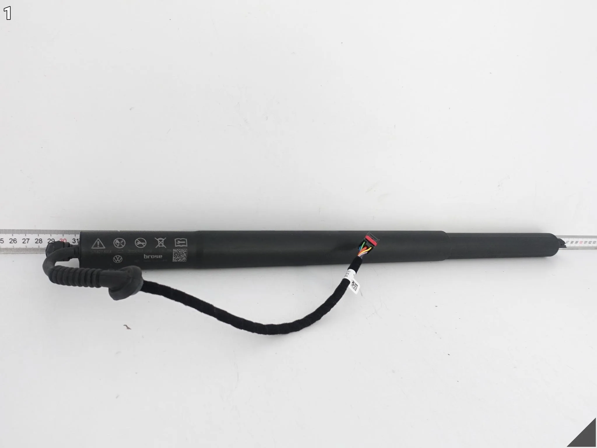 VW TIGUAN CT1 III 571 24- SIŁOWNIK TELESKOP ELEKTRYCZNY KLAPA BAGAŻNIKA L VW TIGUAN CT1 III 571 24- SIŁOWNIK TELESKOP ELEKTRYCZNY KLAPA BAGAŻNIKA L - obrazek 2