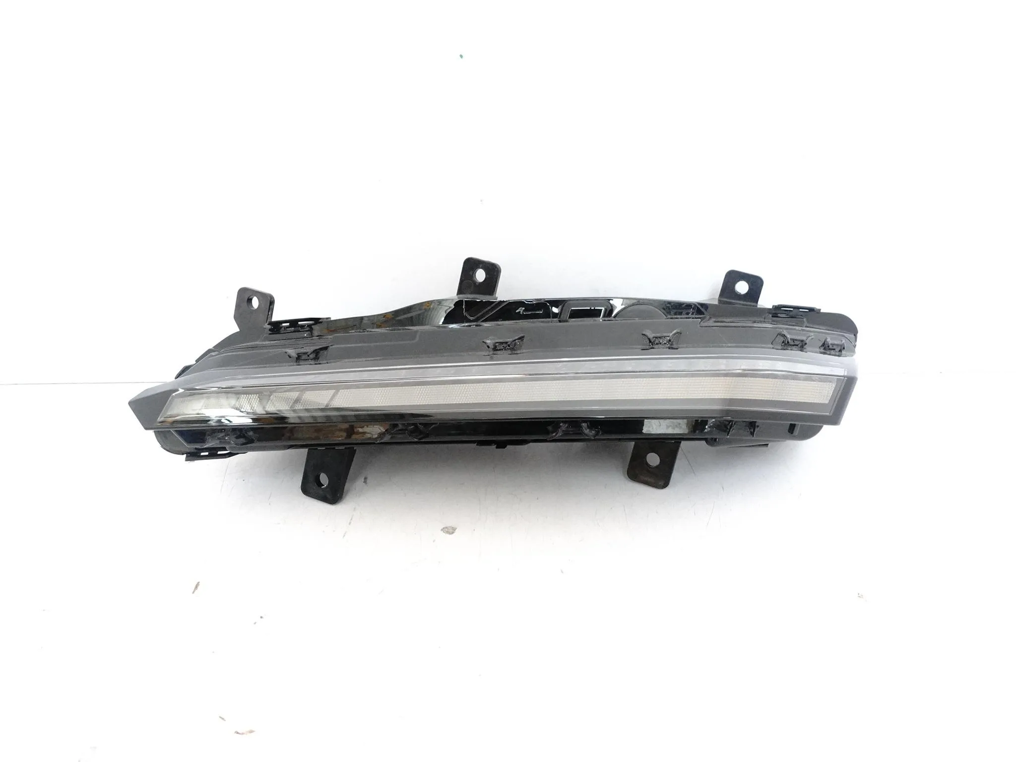 PEUGEOT 308 III 3 T10 P5 21-25 LAMPA LED DRL KIERUNKOWSKAZ PRAWY W ZDERZAK PEUGEOT 308 III 3 T10 P5 21-25 LAMPA LED DRL KIERUNKOWSKAZ PRAWY W ZDERZAK