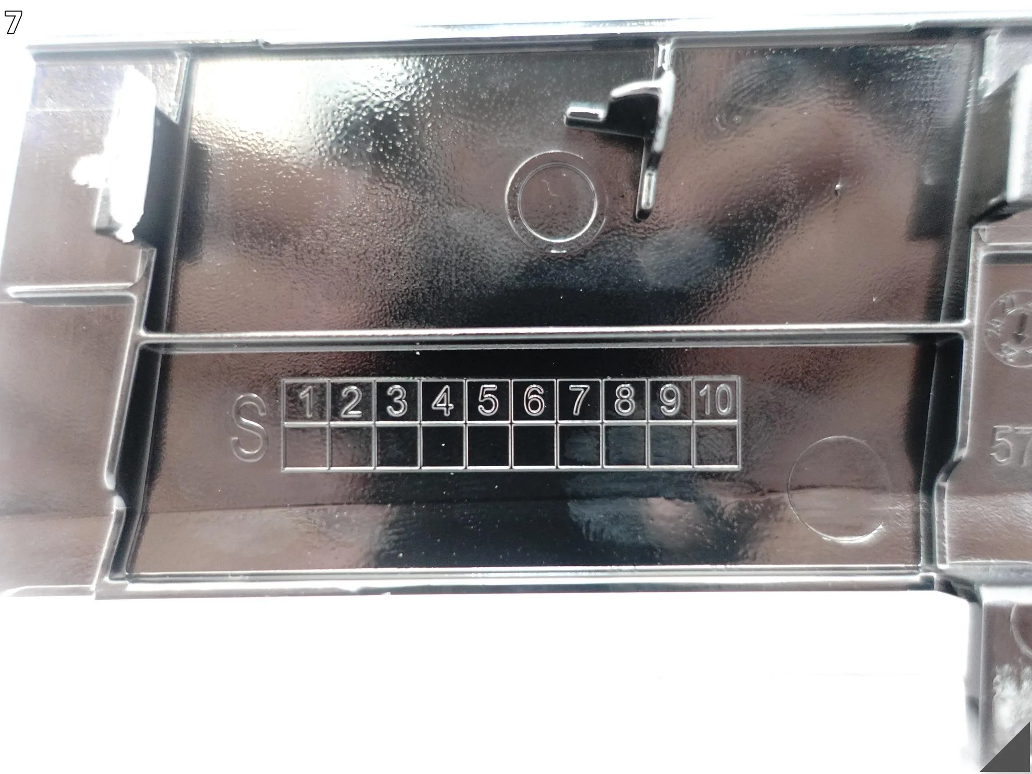 VW TIGUAN CT1 III 571 24- OSŁONA ZAŚLEPKA LISTWA TUNEL ŚRODKOWY VW TIGUAN CT1 III 571 24- OSŁONA ZAŚLEPKA LISTWA TUNEL ŚRODKOWY - obrazek 8