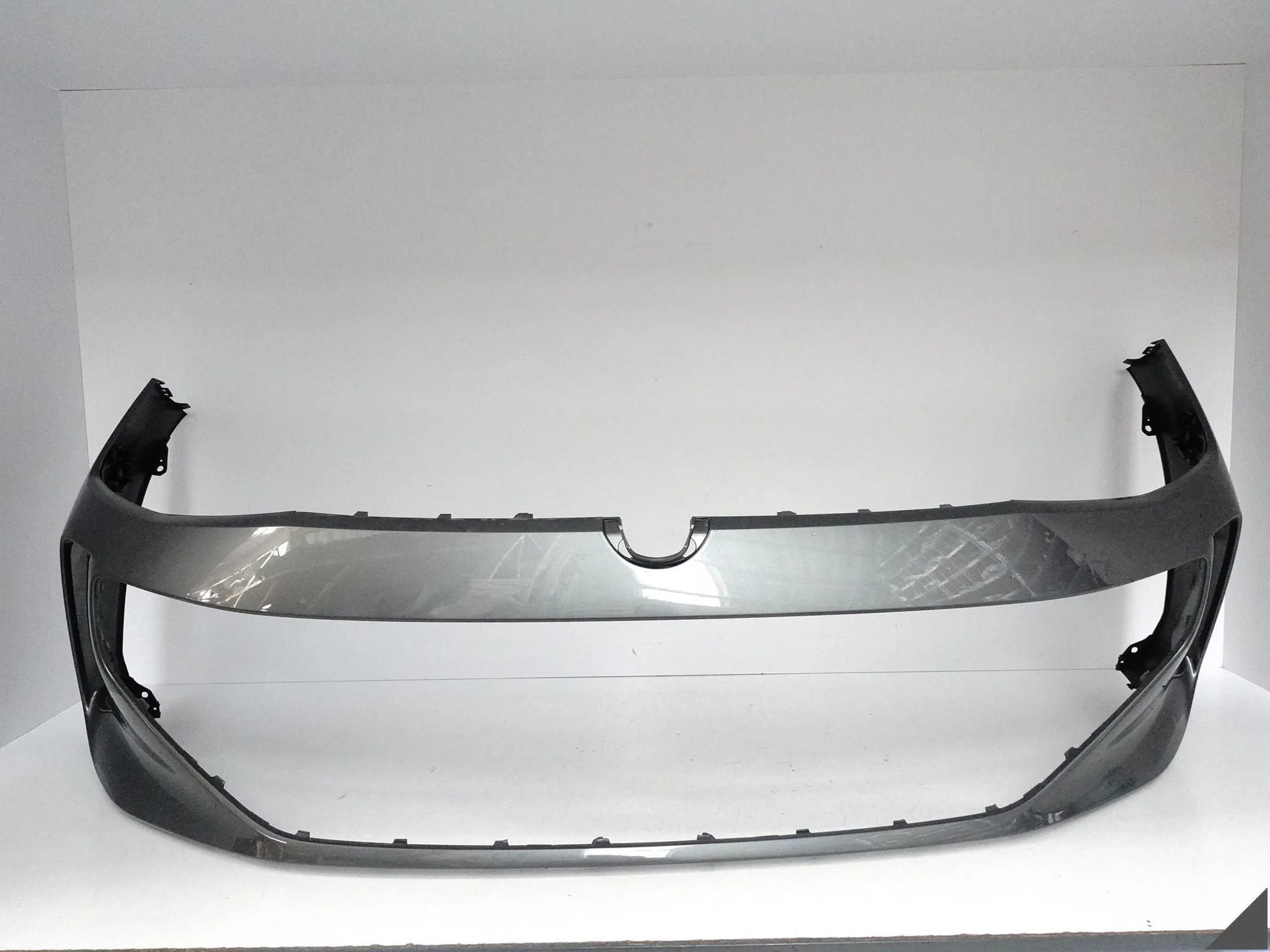 VW PASSAT B9 3J0 ZWYKŁY 23- ZDERZAK BUMPER +MOCOWANIA RADARÓW PRZÓD (6xPDC) VW PASSAT B9 3J0 ZWYKŁY 23- ZDERZAK BUMPER +MOCOWANIA RADARÓW PRZÓD (6xPDC)