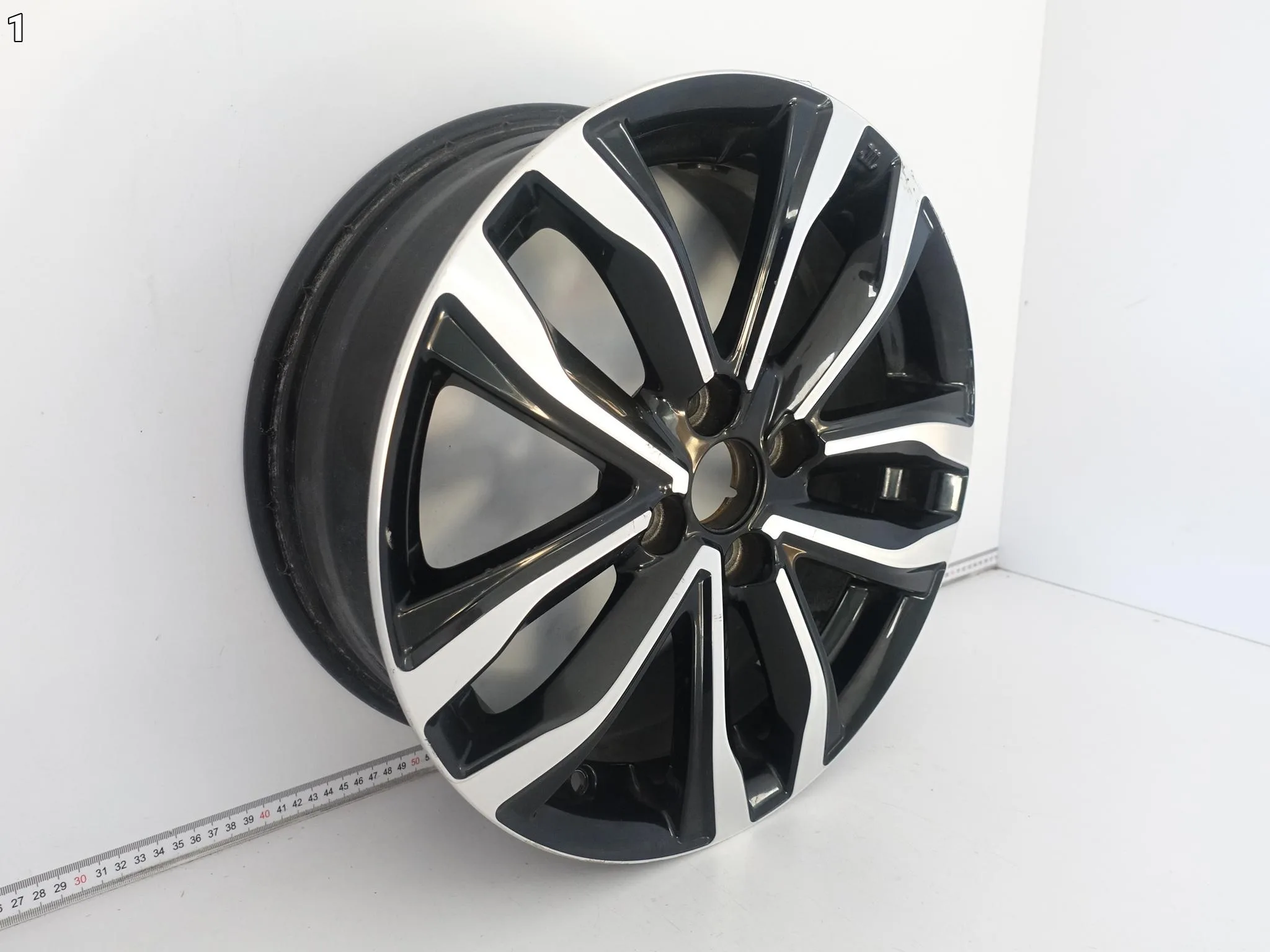 SUZUKI SWIFT MK8 VI 17- FELGA 6Jx16 ET45 4×100 43210-68LK0 SUZUKI SWIFT MK8 VI 17- FELGA 6Jx16 ET45 4x100 43210-68LK0 - obrazek 2