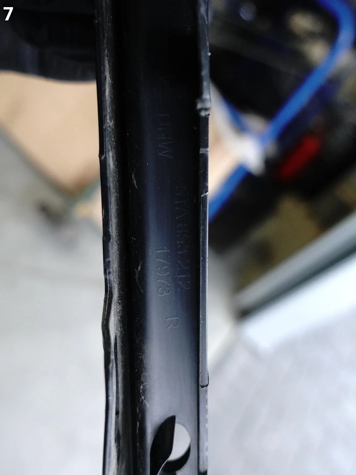 VW TOURAN III 3 5TA 15- LISTWA SPOILER KRATKA W ZDERZAK PRZÓD PRAWY VW TOURAN III 3 5TA 15- LISTWA SPOILER KRATKA W ZDERZAK PRZÓD PRAWY - obrazek 8