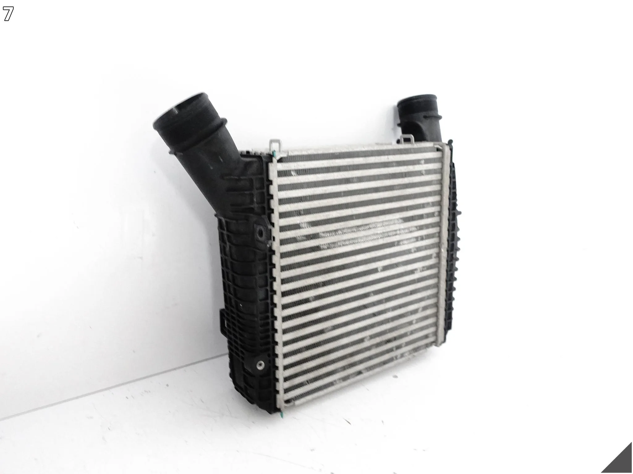 BENTLEY CONTINENTAL GT GTC 3SD FLYING SPUR 3SE INTERCOOLER LEWY PRZÓD BENTLEY CONTINENTAL GT GTC 3SD FLYING SPUR 3SE INTERCOOLER LEWY PRZÓD - obrazek 8