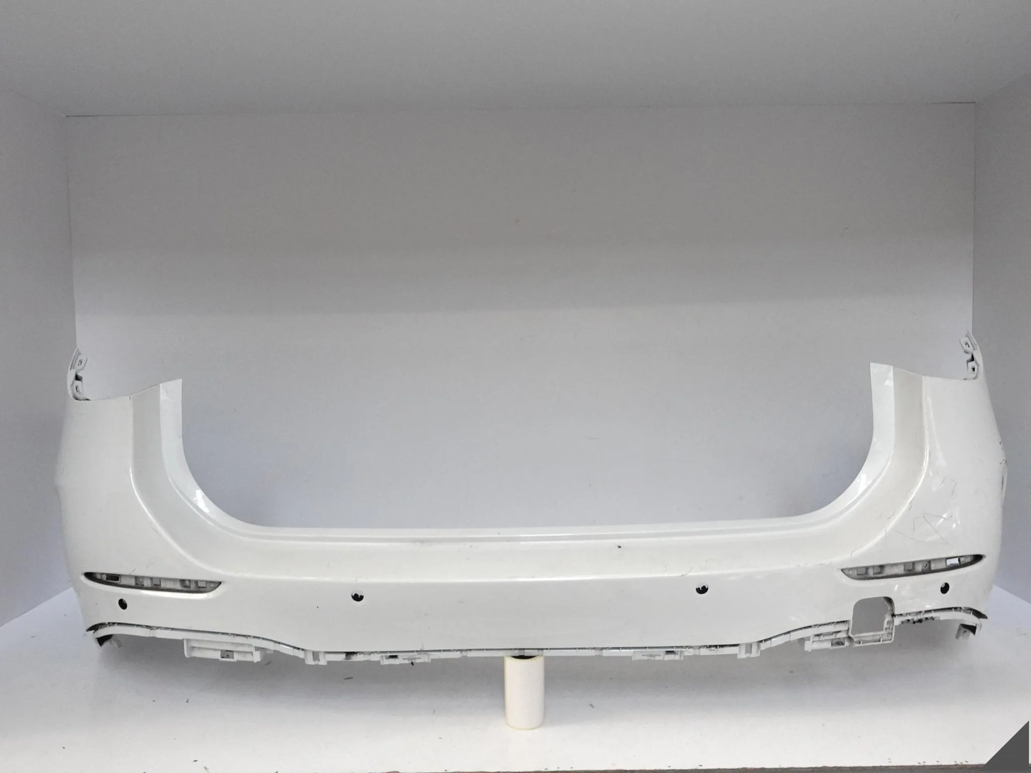 MERCEDES C-KLASA KOMBI T-MODELL S206 AMG 21- ZDERZAK BUMPER TYŁ (6xPDC) MERCEDES C-KLASA KOMBI T-MODELL S206 AMG 21- ZDERZAK BUMPER TYŁ (6xPDC)