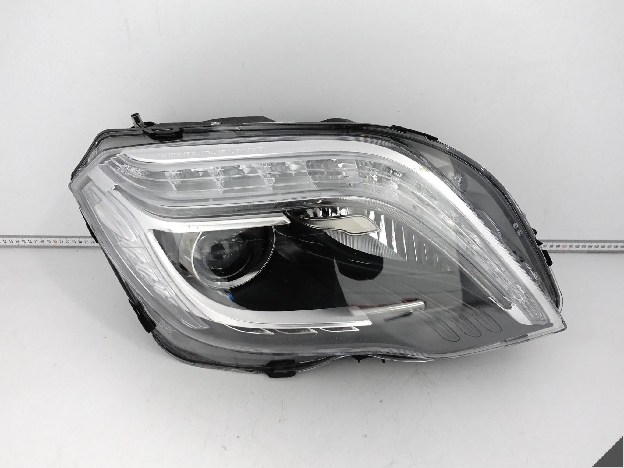 MERCEDES GLK X204 12-15 LIFT MOPF ILS XENON + LED LAMPA PRAWA PRZÓD EUROPA MERCEDES GLK X204 12-15 LIFT MOPF ILS XENON + LED LAMPA PRAWA PRZÓD EUROPA