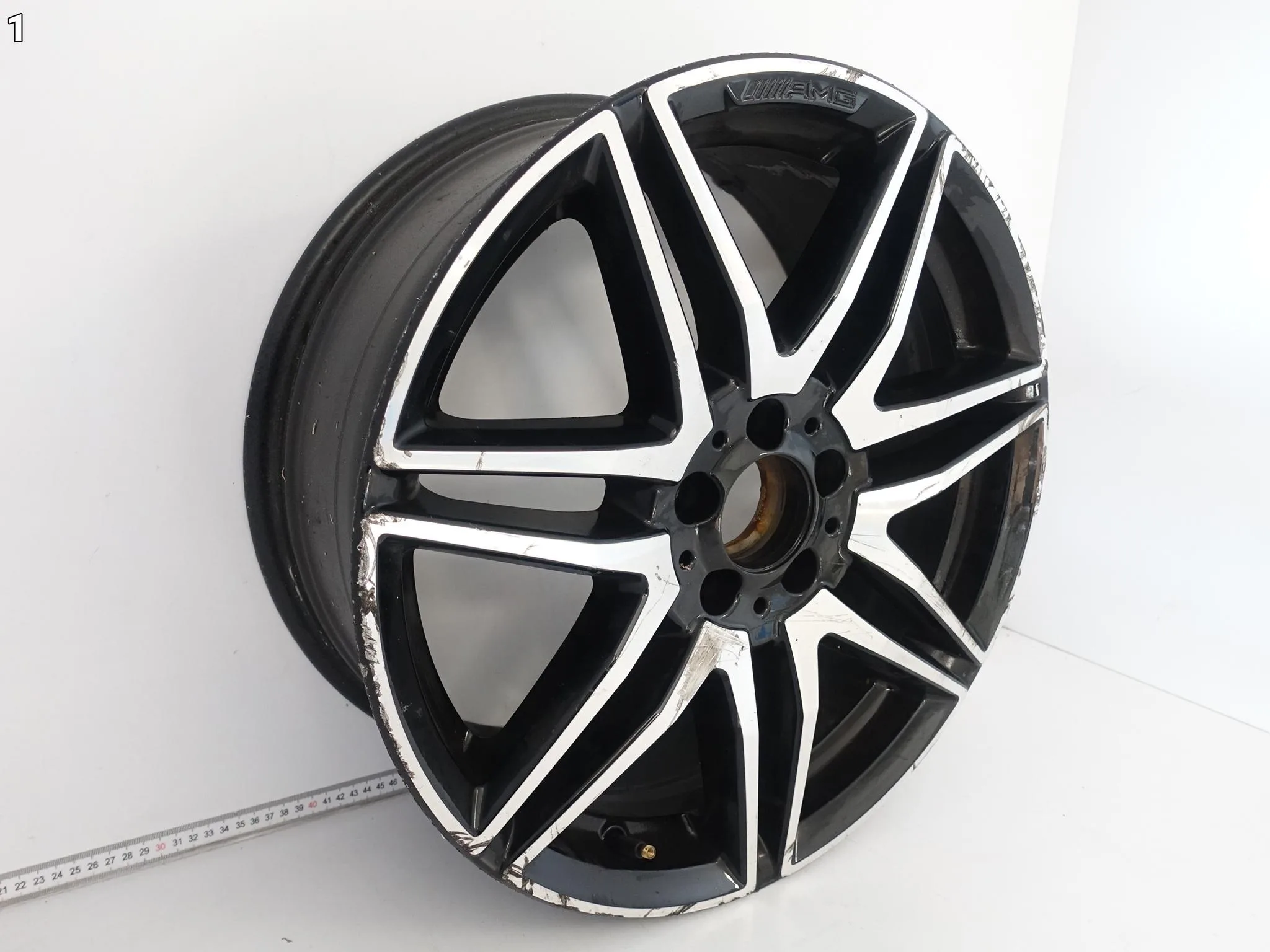 MERCEDES V-KLASA VITO AMG W447 LIFT MOPF FELGA 8Jx19 ET52 5×112 A4474015100 MERCEDES V-KLASA VITO AMG W447 LIFT MOPF FELGA 8Jx19 ET52 5x112 A4474015100 - obrazek 2