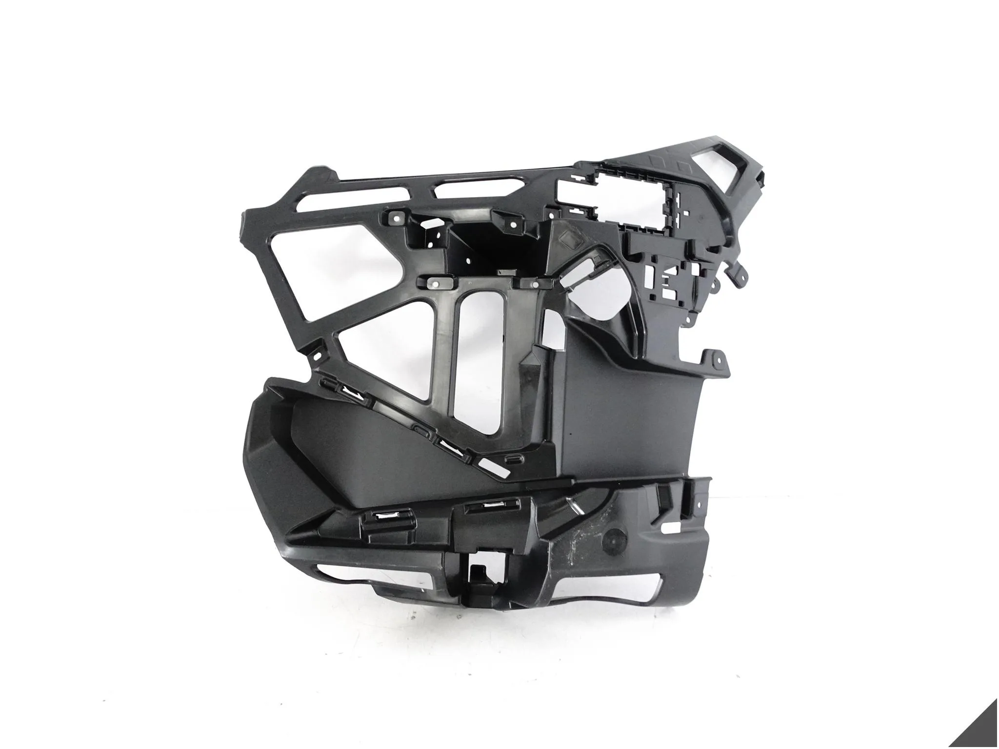 BMW X1 U11 BASIS / ZWYKŁY 22- ŚLIZG WSPORNIK ZDERZAKA LEWY PRZÓD 9883583 BMW X1 U11 BASIS / ZWYKŁY 22- ŚLIZG WSPORNIK ZDERZAKA LEWY PRZÓD 9883583