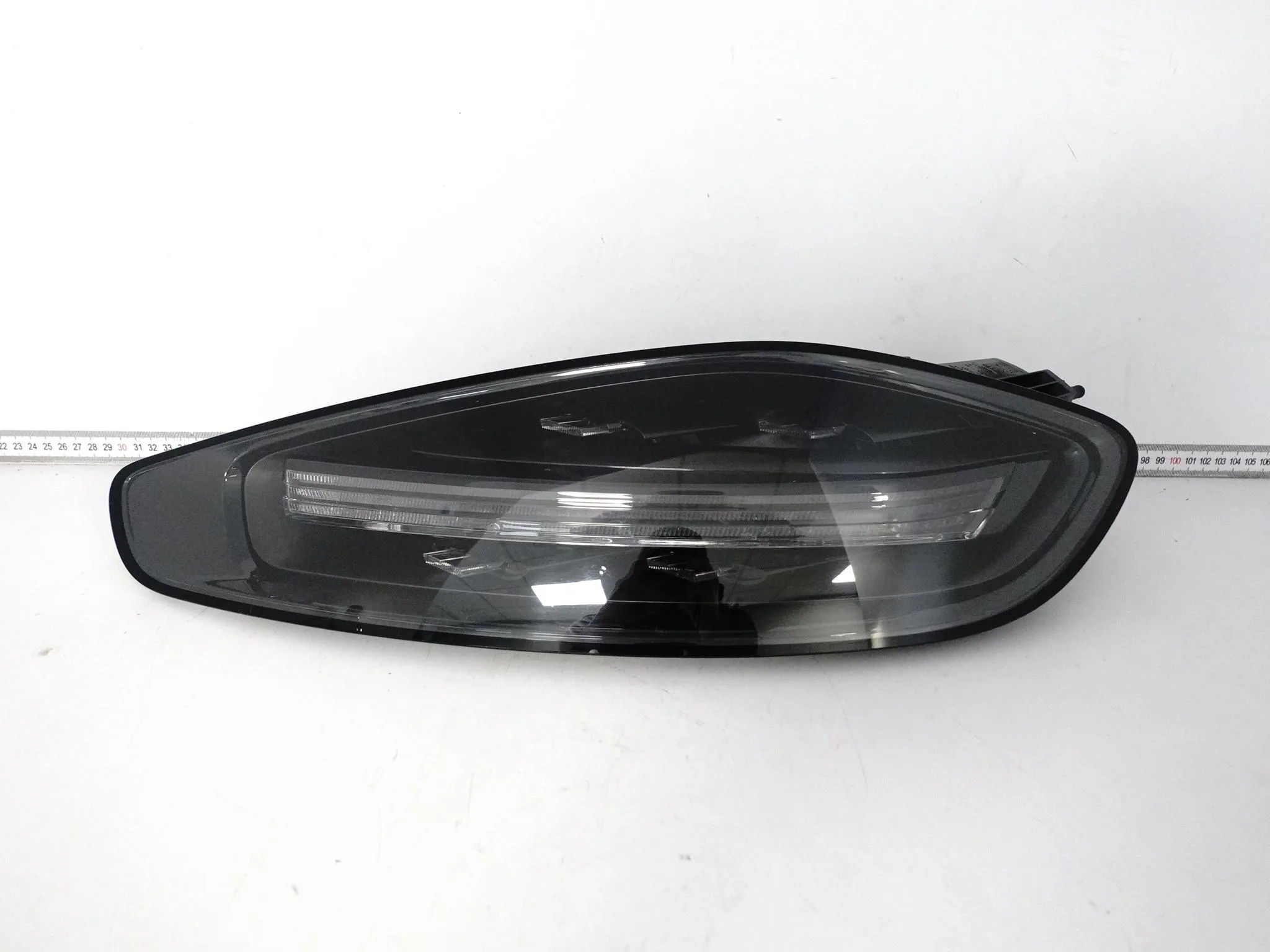 PORSCHE 718 CAYMAN 982 982C BOXSTER 16- LAMPA LED PRAWA TYŁ EUROPA CZARNA PORSCHE 718 CAYMAN 982 982C BOXSTER 16- LAMPA LED PRAWA TYŁ EUROPA CZARNA