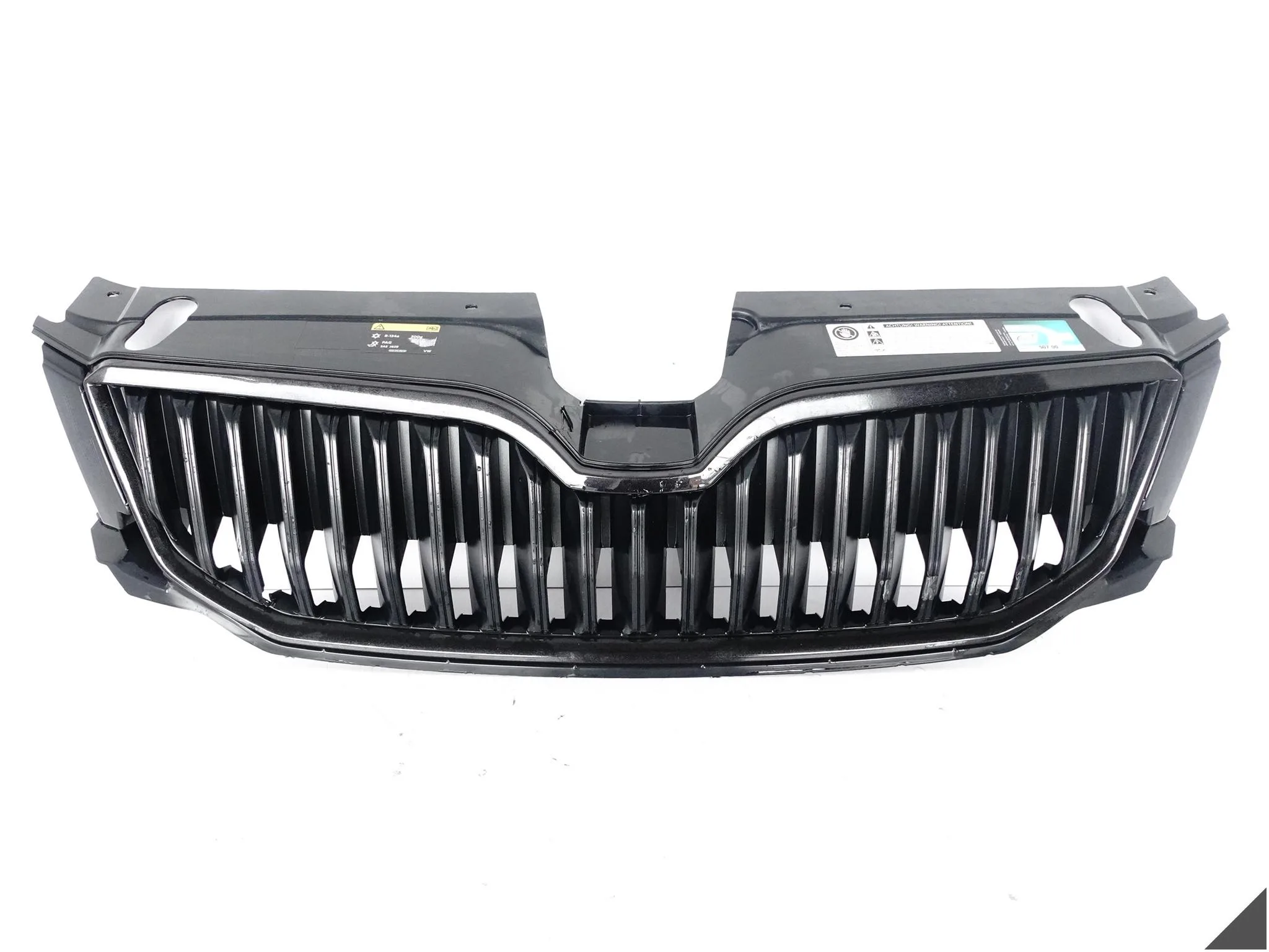 SKODA OCTAVIA 3 III RS VRS 5E0 12-16 ZDERZAK GRILL ATRAPA RAMKA PRZÓD SKODA OCTAVIA 3 III RS VRS 5E0 12-16 ZDERZAK GRILL ATRAPA RAMKA PRZÓD