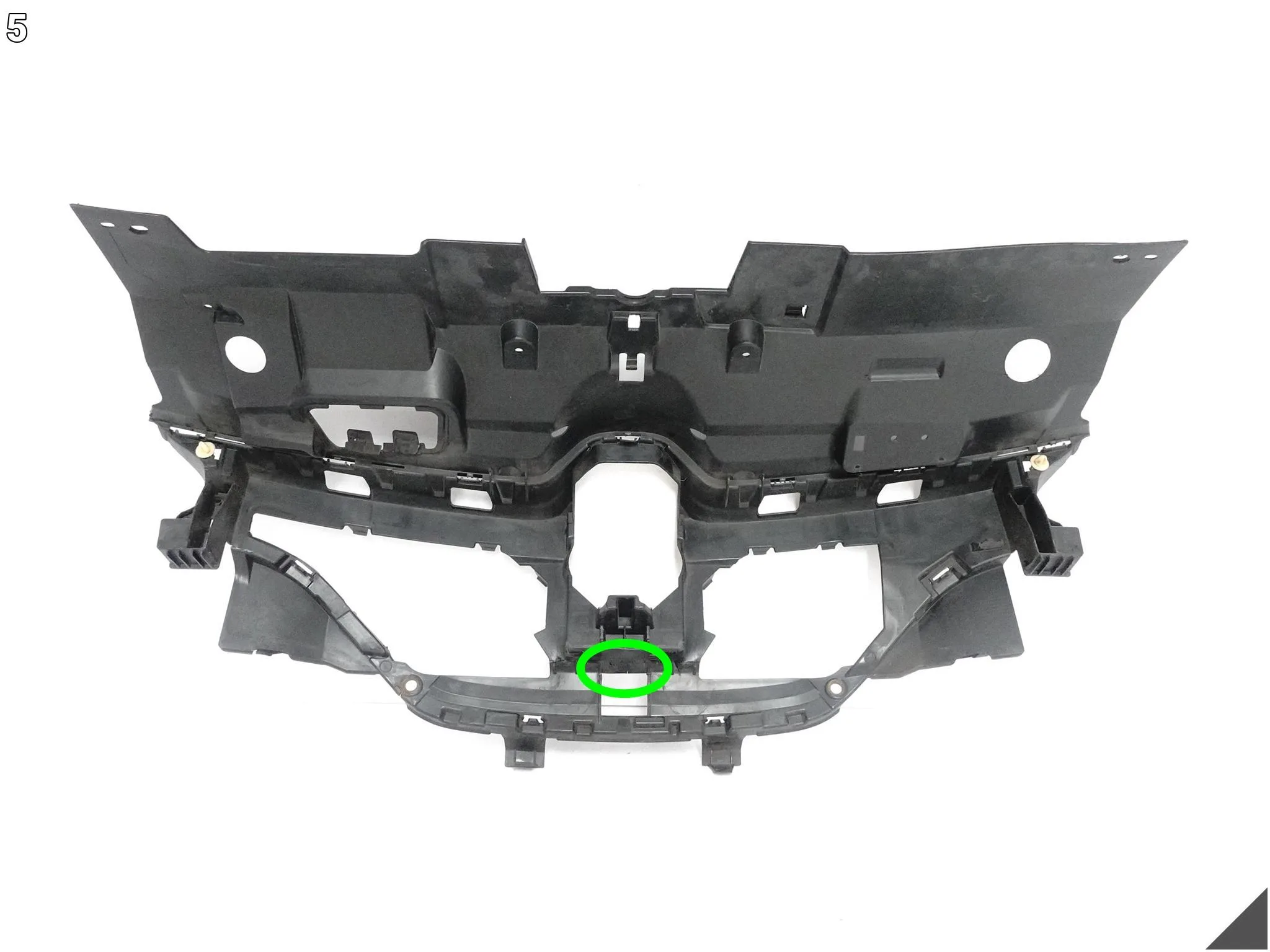 RENAULT MEGANE IV 4 16-20 ZWYKŁY / GT WZMOCNIENIE GRILLA ZDERZAKA PRZÓD RENAULT MEGANE IV 4 16-20 ZWYKŁY / GT WZMOCNIENIE GRILLA ZDERZAKA PRZÓD - obrazek 6