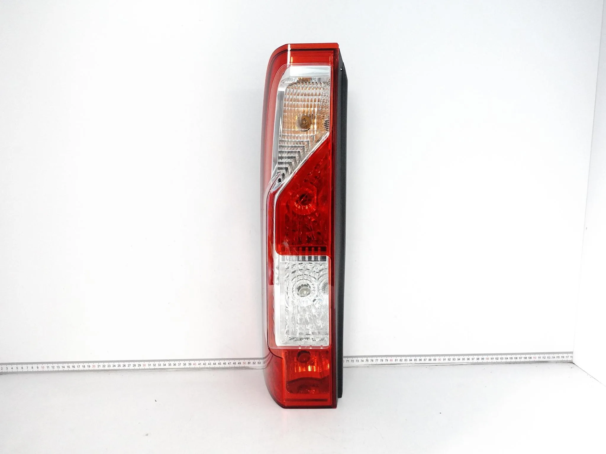RENAULT MASTER III 3 OPEL MOVANO B NISSAN NV400 10-24 LAMPA LEWA TYŁ EUROPA RENAULT MASTER III 3 OPEL MOVANO B NISSAN NV400 10-24 LAMPA LEWA TYŁ EUROPA