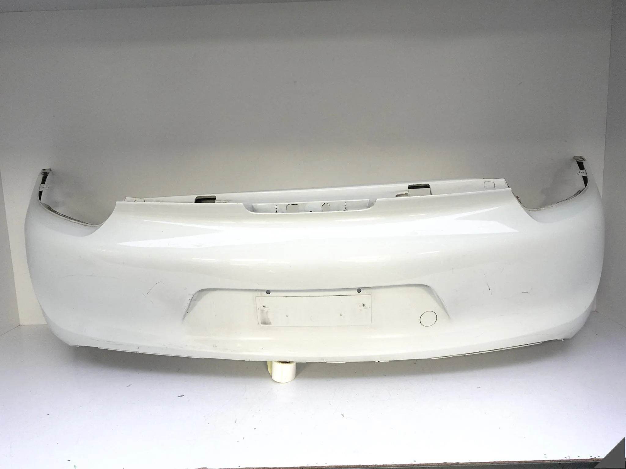 PORSCHE CAYMAN 981 12-16 ZWYKŁY BASIC ZDERZAK BUMPER TYŁ 98150541104 PORSCHE CAYMAN 981 12-16 ZWYKŁY BASIC ZDERZAK BUMPER TYŁ 98150541104