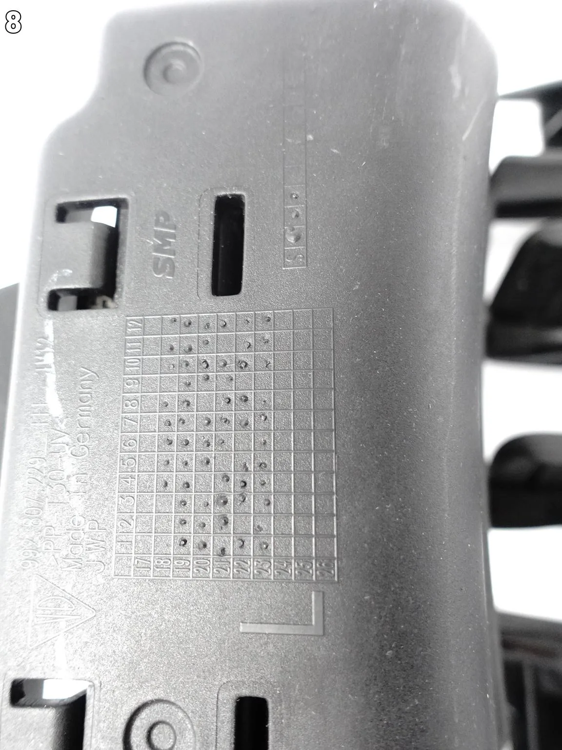 PORSCHE 992 20- ZDERZAK KRATKA ŻALUZJA KIEROWNICA POWIETRZA WLOT LEWA PRZÓD PORSCHE 992 20- ZDERZAK KRATKA ŻALUZJA KIEROWNICA POWIETRZA WLOT LEWA PRZÓD - obrazek 9