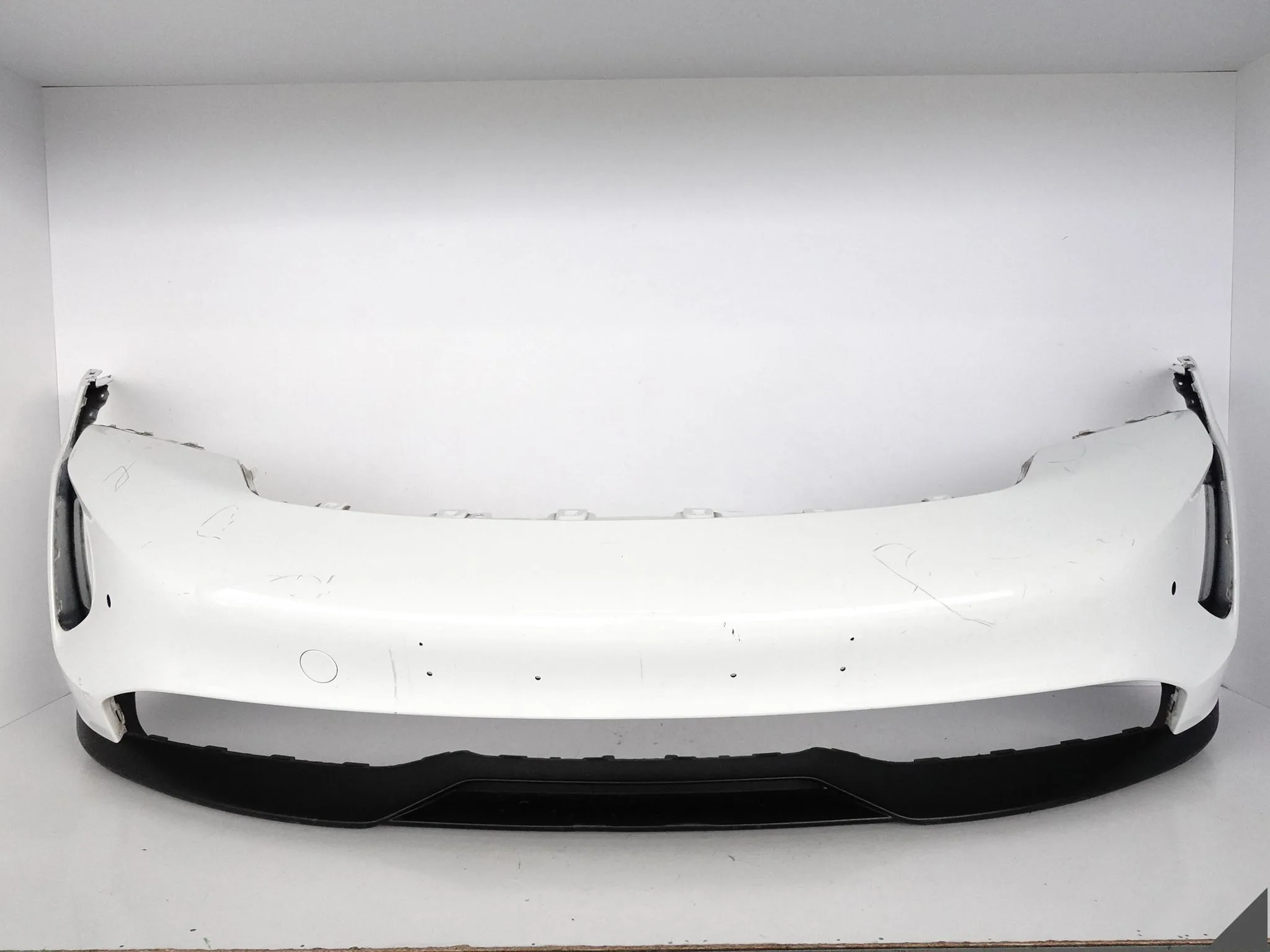 PORSCHE TAYCAN 9J1 SPORT DESIGN GTS 19-24 ZDERZAK BUMPER + SPOILER PRZÓD PORSCHE TAYCAN 9J1 SPORT DESIGN GTS 19-24 ZDERZAK BUMPER + SPOILER PRZÓD