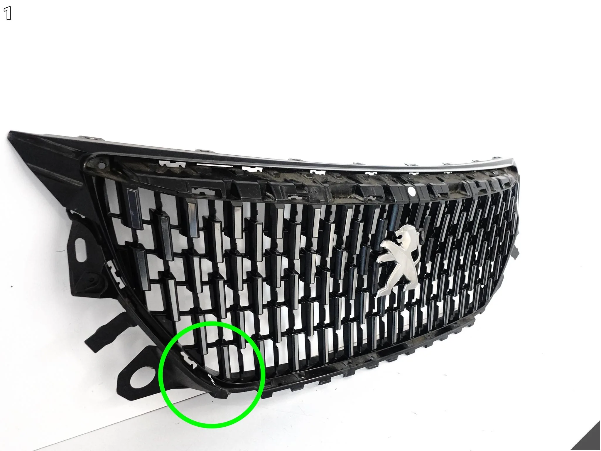 PEUGEOT 2008 II 2 19-23 GRILL ATRAPA KRATKA WLOT W ZDERZAK PRZÓD PEUGEOT 2008 II 2 19-23 GRILL ATRAPA KRATKA WLOT W ZDERZAK PRZÓD - obrazek 2