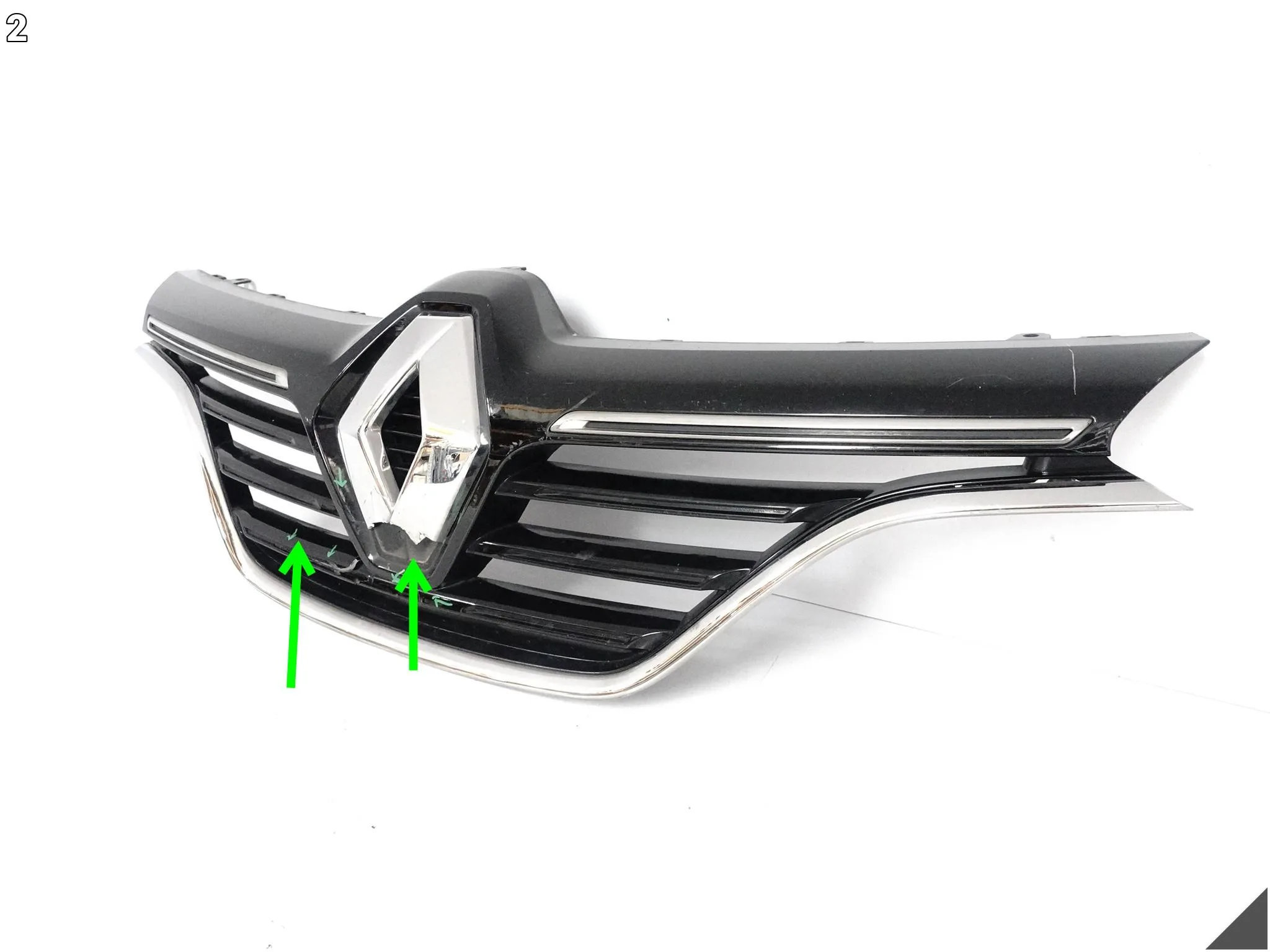 RENAULT MEGANE IV 4 16-20 ATRAPA GRILL W ZDERZAK PRZÓD 622562805R RENAULT MEGANE IV 4 16-20 ATRAPA GRILL W ZDERZAK PRZÓD 622562805R - obrazek 3