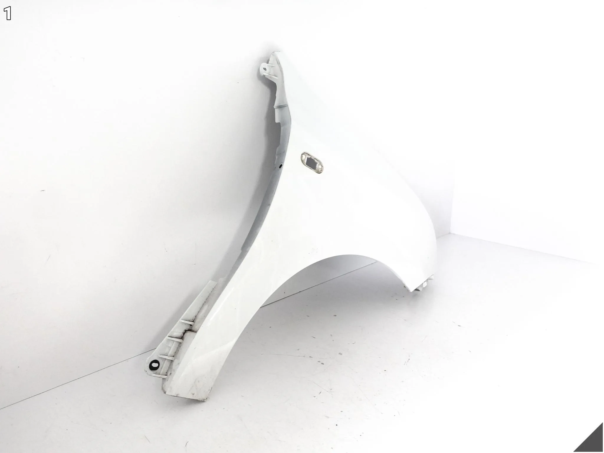 RENAULT TWINGO III (3 GENERACJA) 18-24 LIFT BŁOTNIK FENDER PRAWY PRZÓD RENAULT TWINGO III (3 GENERACJA) 18-24 LIFT BŁOTNIK FENDER PRAWY PRZÓD - obrazek 2
