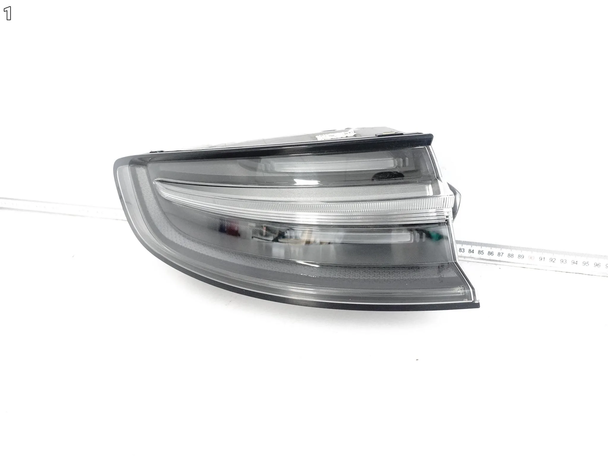 PORSCHE MACAN 95B LIFT 19-25 LAMPA LED LEWA CIEMNA TYŁ EXCLUSIVE EUROPA PORSCHE MACAN 95B LIFT 19-25 LAMPA LED LEWA CIEMNA TYŁ EXCLUSIVE EUROPA - obrazek 2